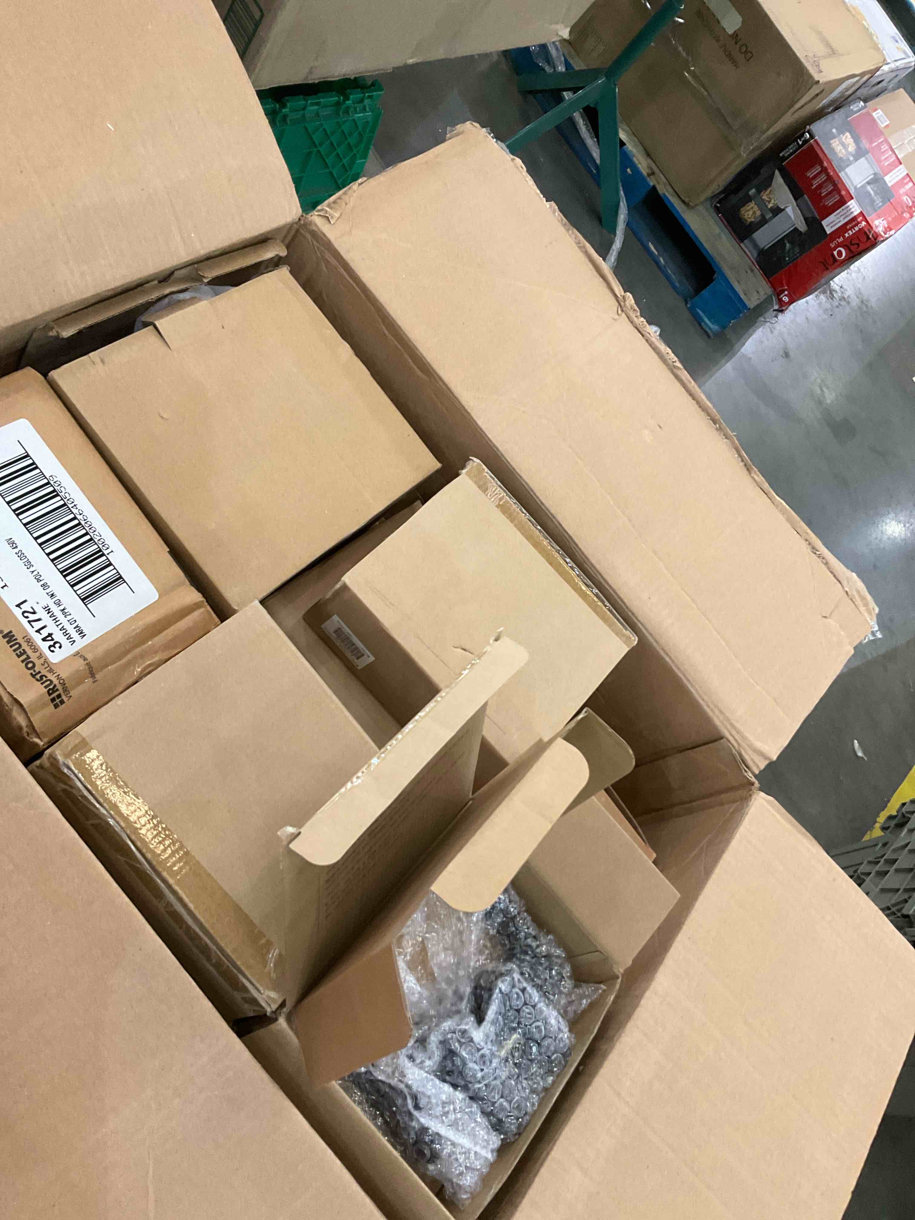 https://s3.amazonaws.com/lotting-images-prod/BargainHunt/EXS01491428_1717082580631.jpeg