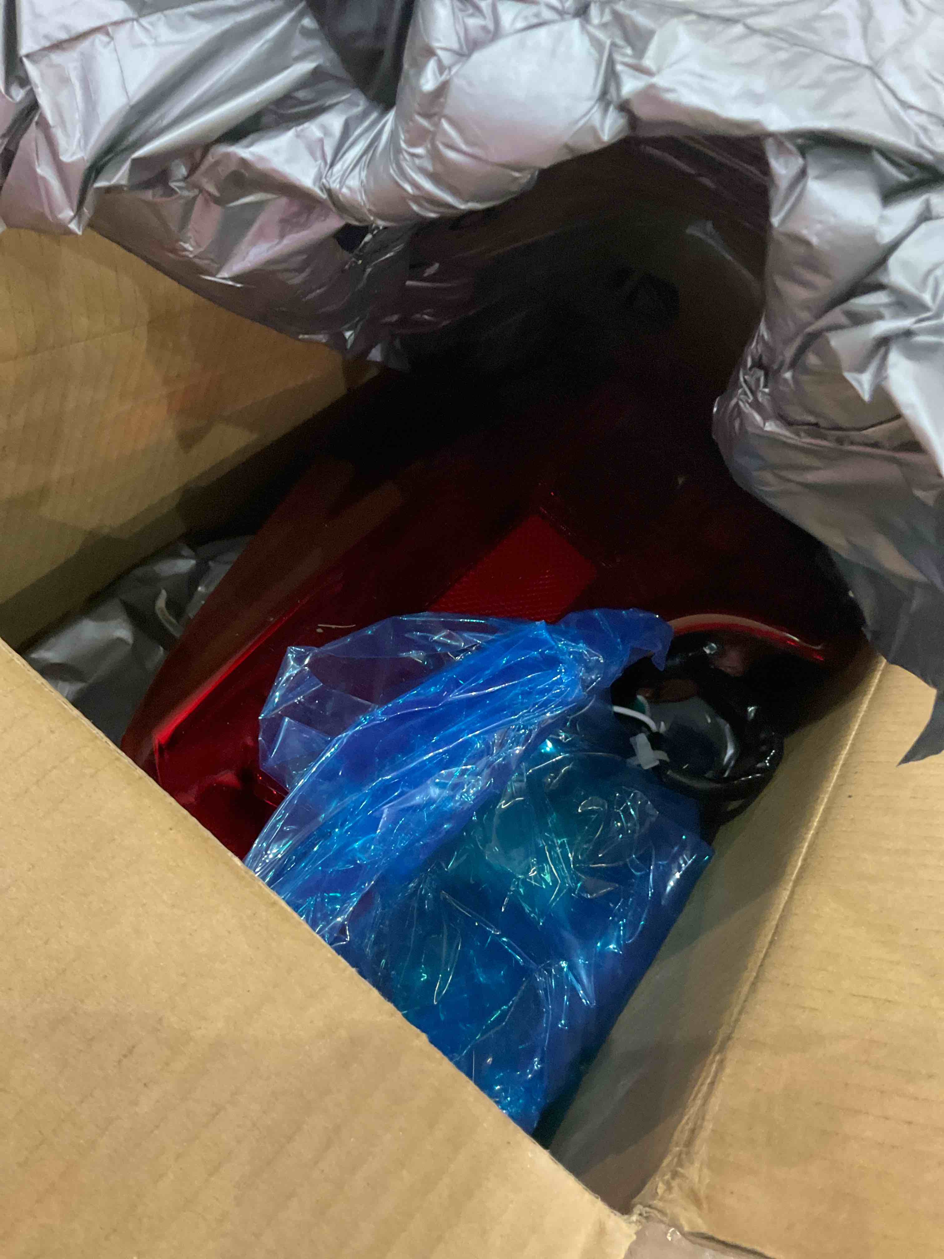 https://s3.amazonaws.com/lotting-images-prod/BargainHunt/EXS01491443_1717087990587.jpeg