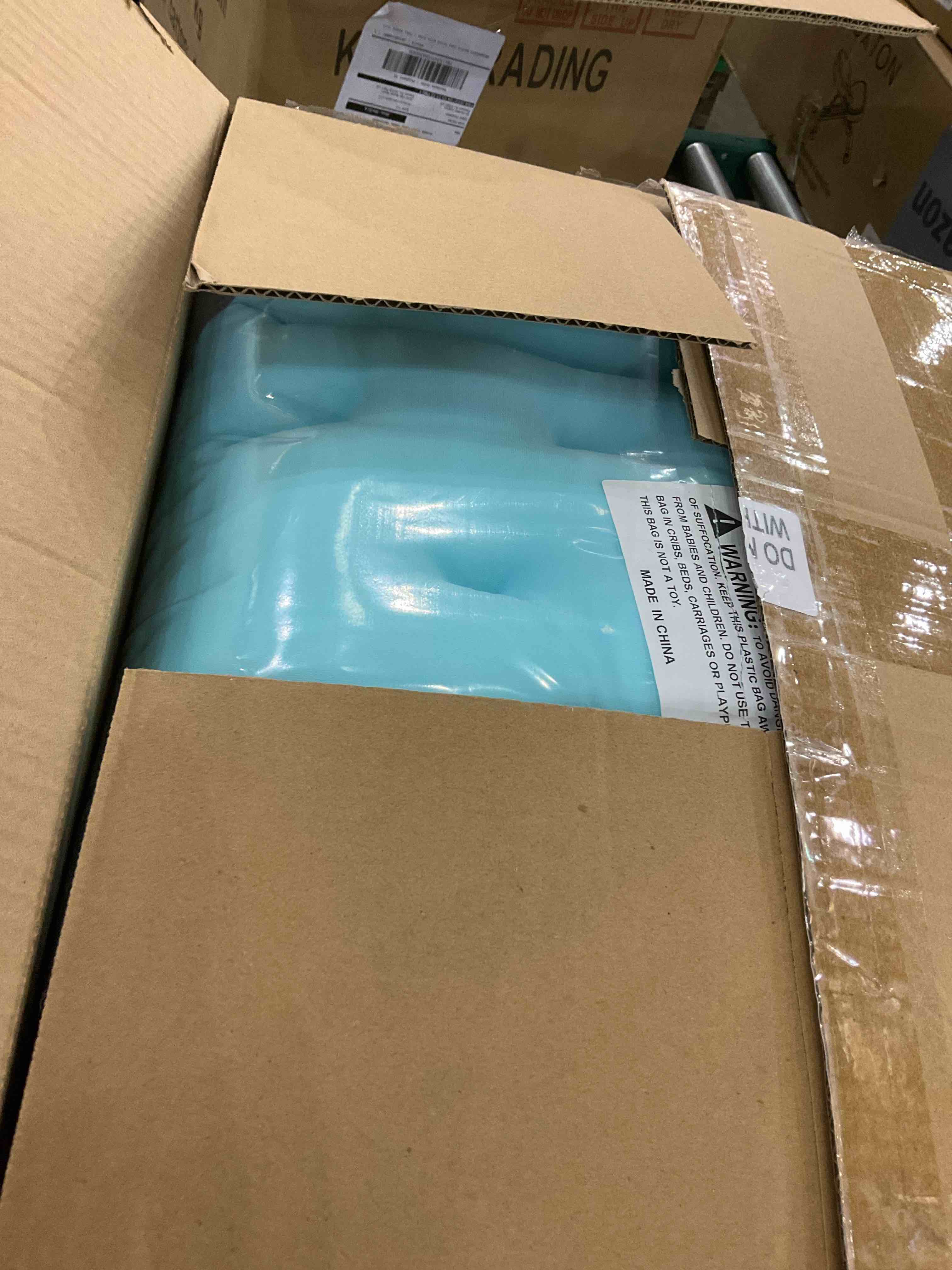 https://s3.amazonaws.com/lotting-images-prod/BargainHunt/EXS01491462_1717090236290.jpeg