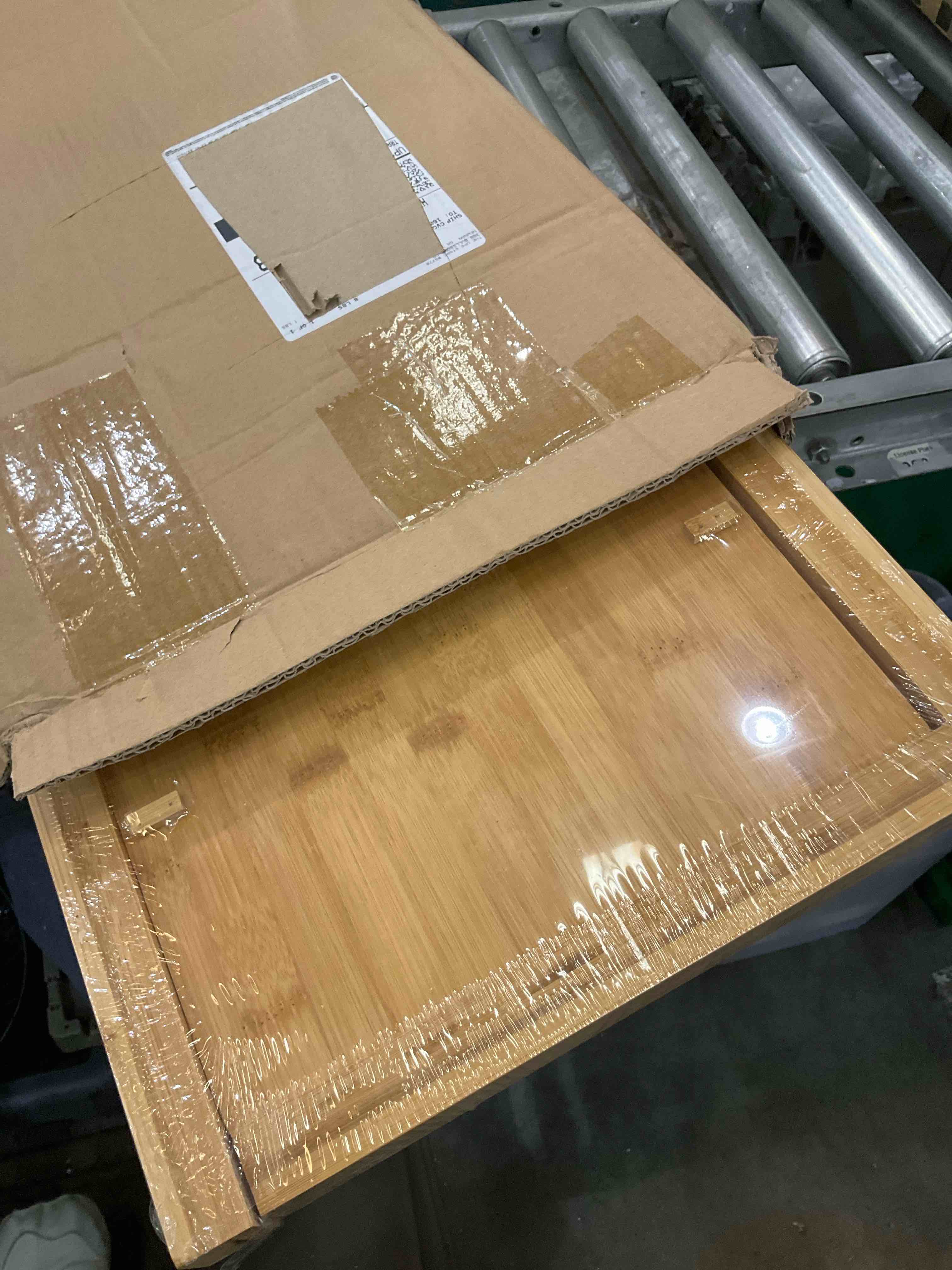 https://s3.amazonaws.com/lotting-images-prod/BargainHunt/EXS01491724_1717425415266.jpeg