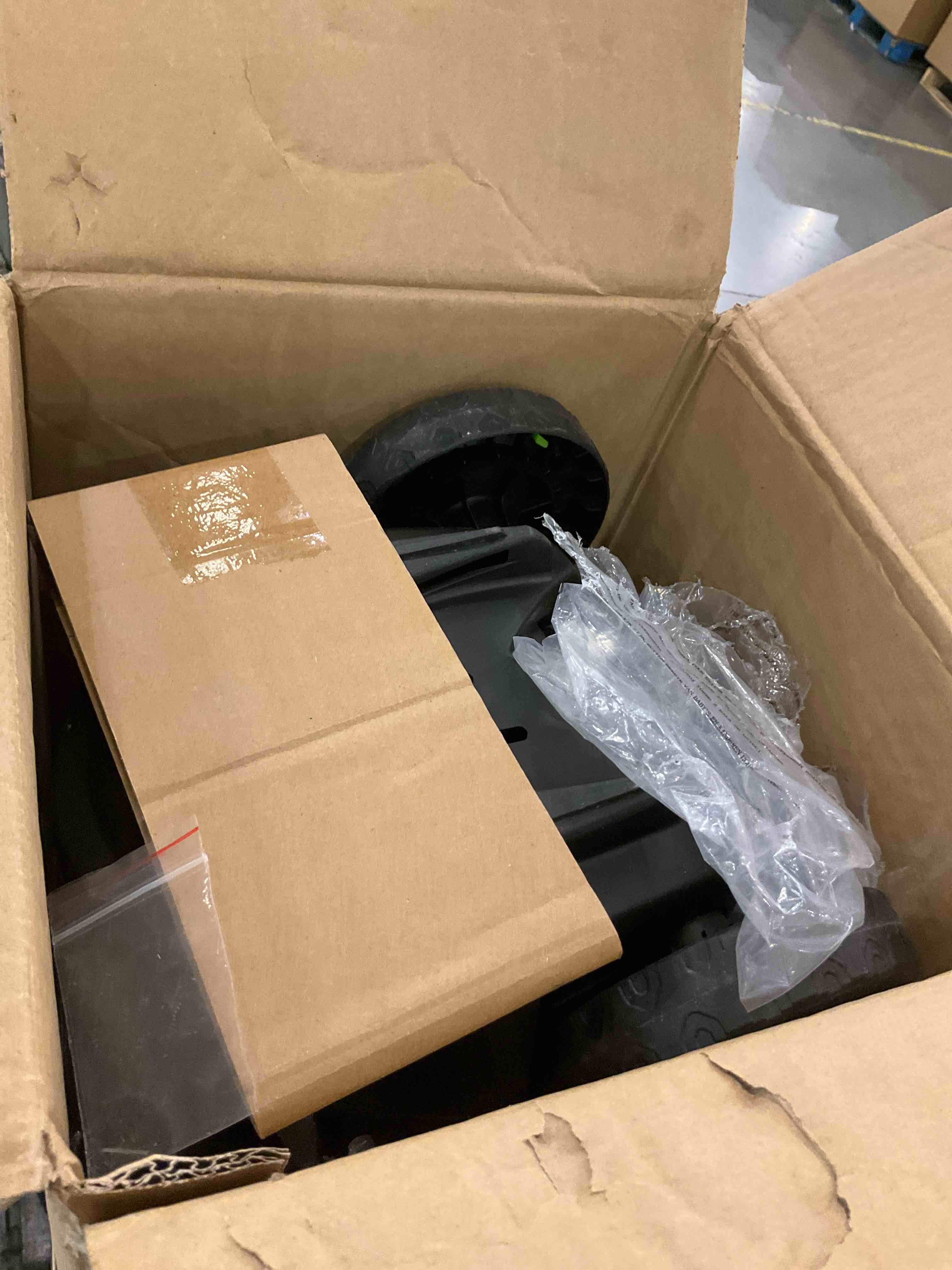 Commowner 3000 PSI Electric Pressure Washer- 4.0 GPM High Power Machine with 4 Spray Tips and Soap Bottle for Car Washing, Fence Cleaning, Patio Maintenanceï¼ˆUpgradedï¼‰