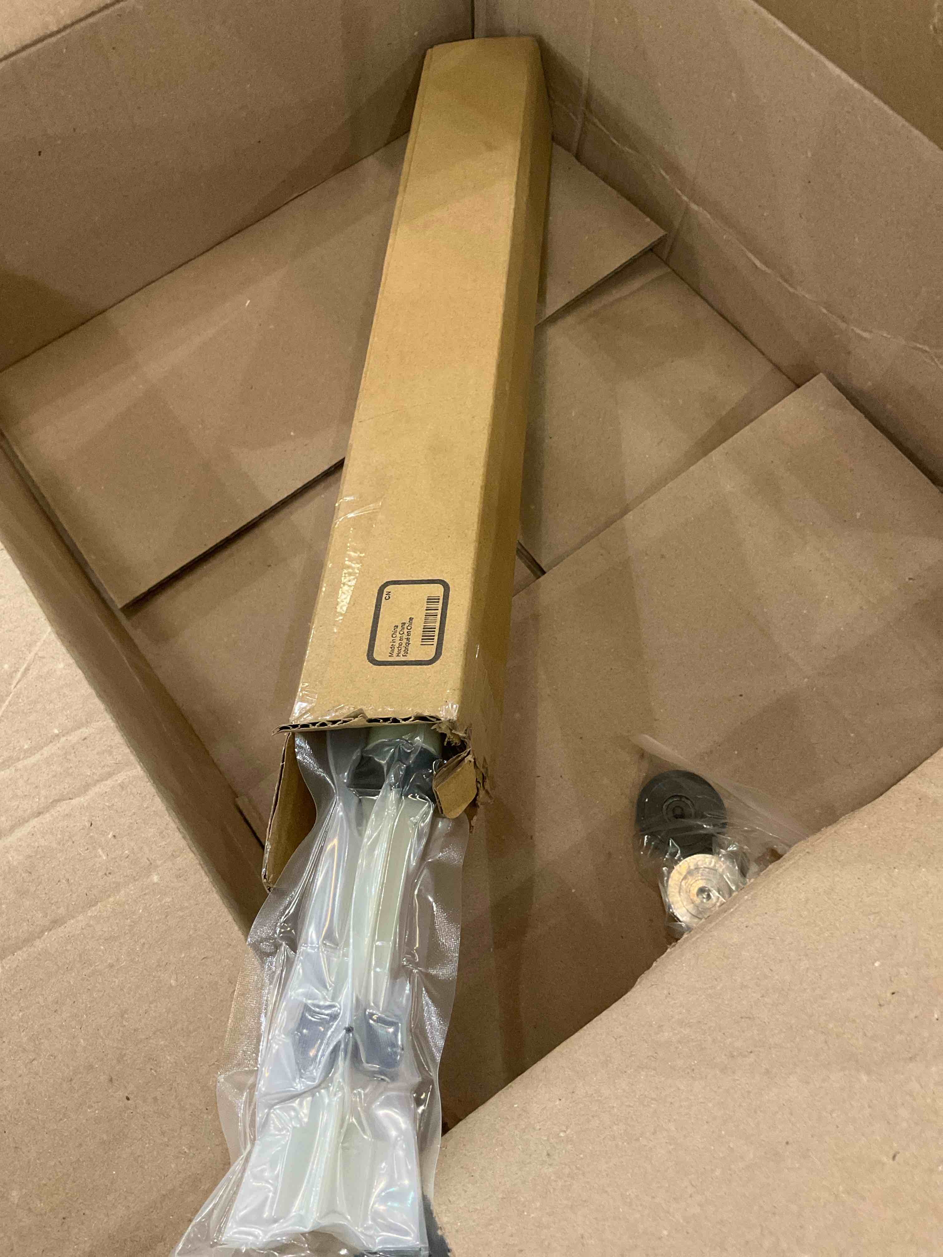 https://s3.amazonaws.com/lotting-images-prod/BargainHunt/EXS01491741_1717427514264.jpeg