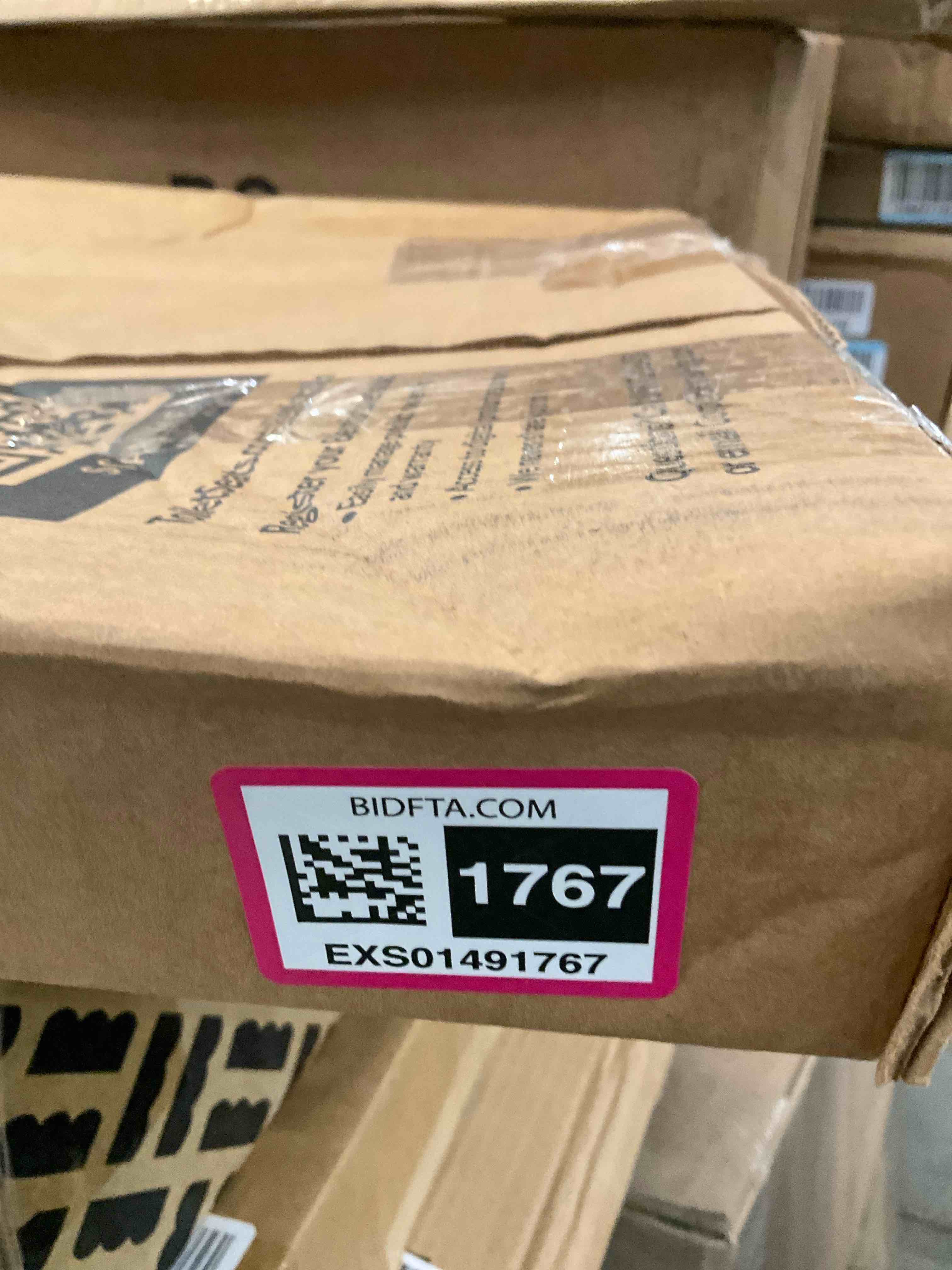 https://s3.amazonaws.com/lotting-images-prod/BargainHunt/EXS01491767_1717434037915.jpeg