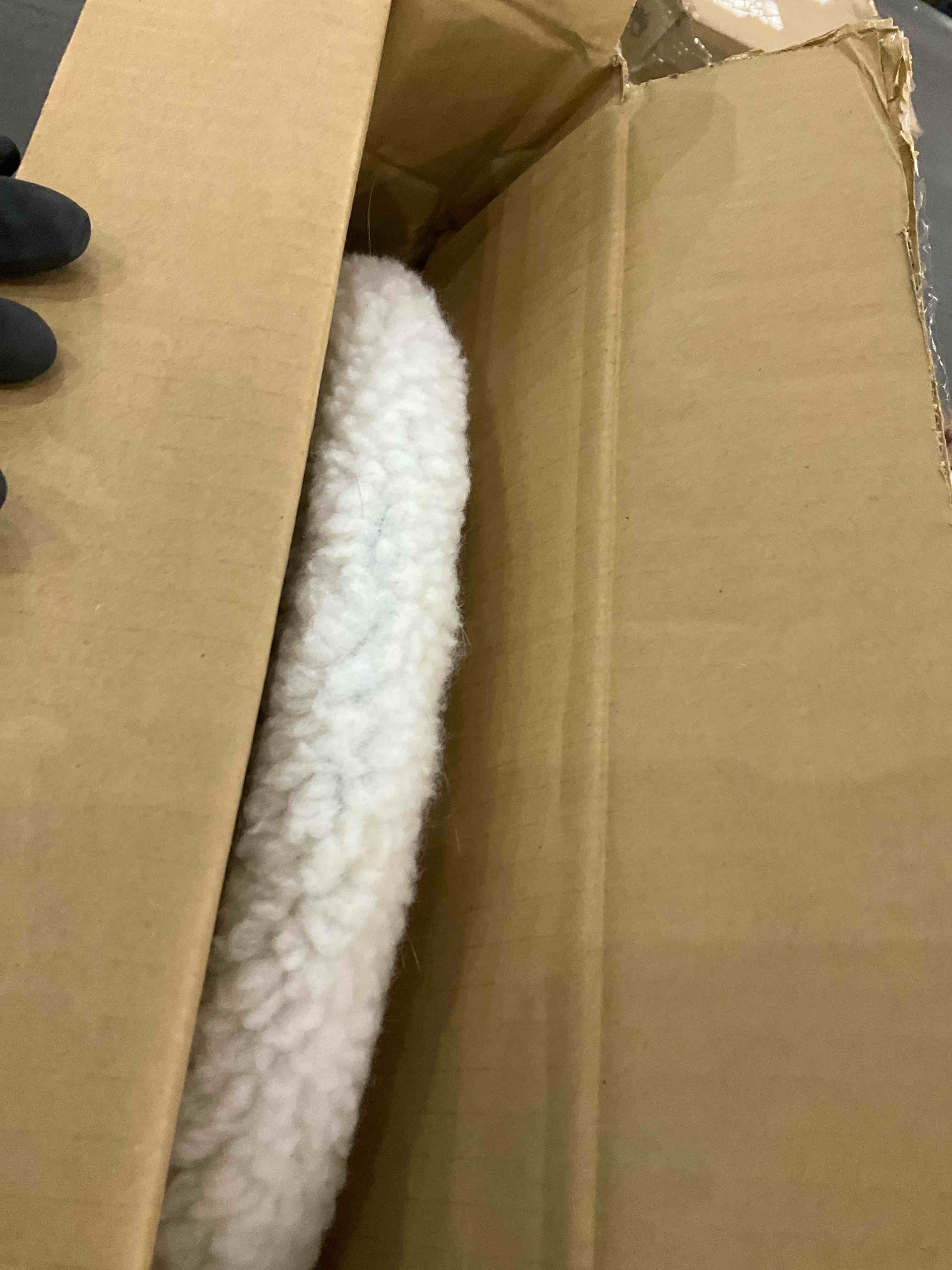 https://s3.amazonaws.com/lotting-images-prod/BargainHunt/EXS01491859_1717511490535.jpeg