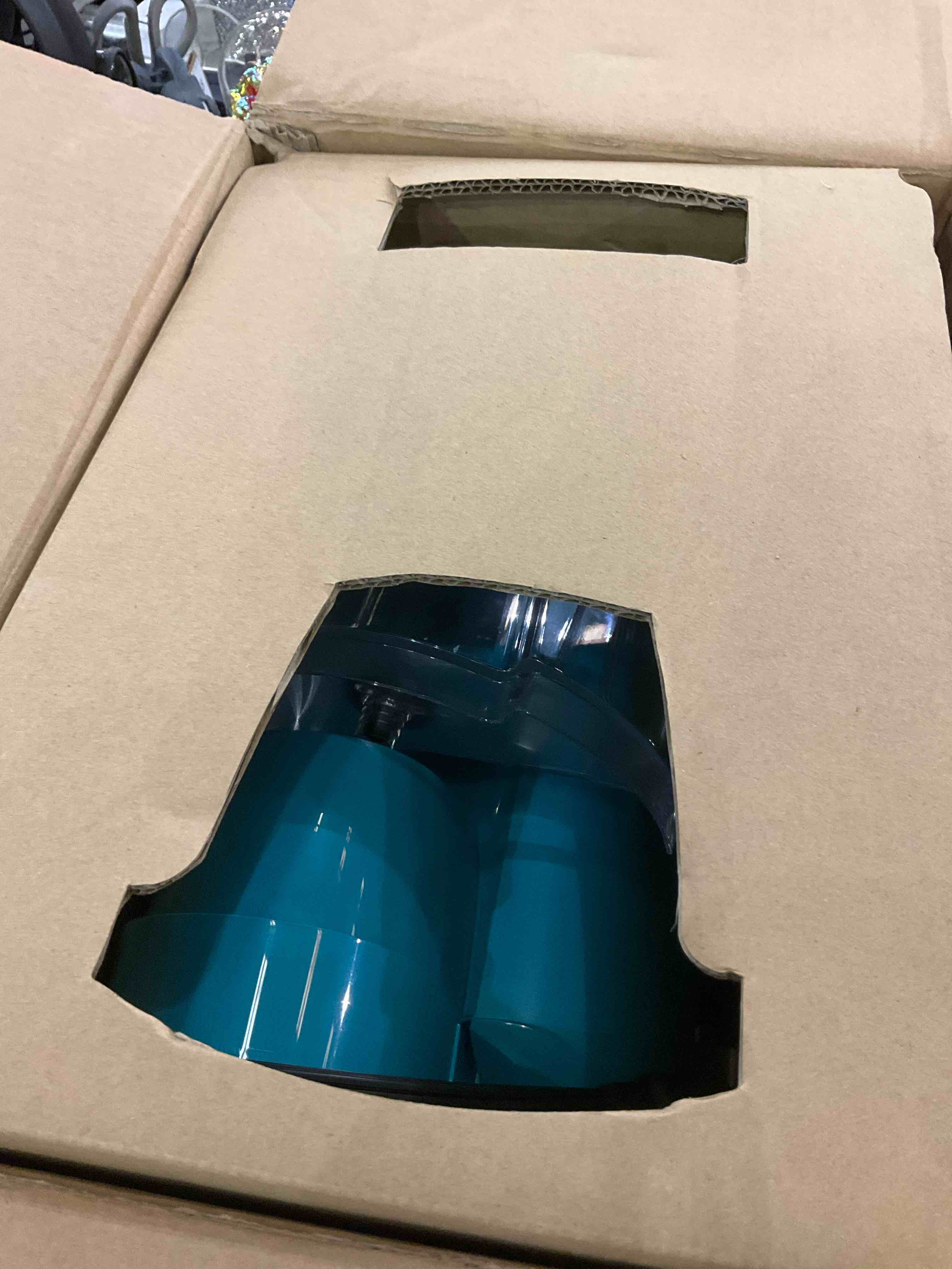 https://s3.amazonaws.com/lotting-images-prod/BargainHunt/EXS01491860_1717511579031.jpeg