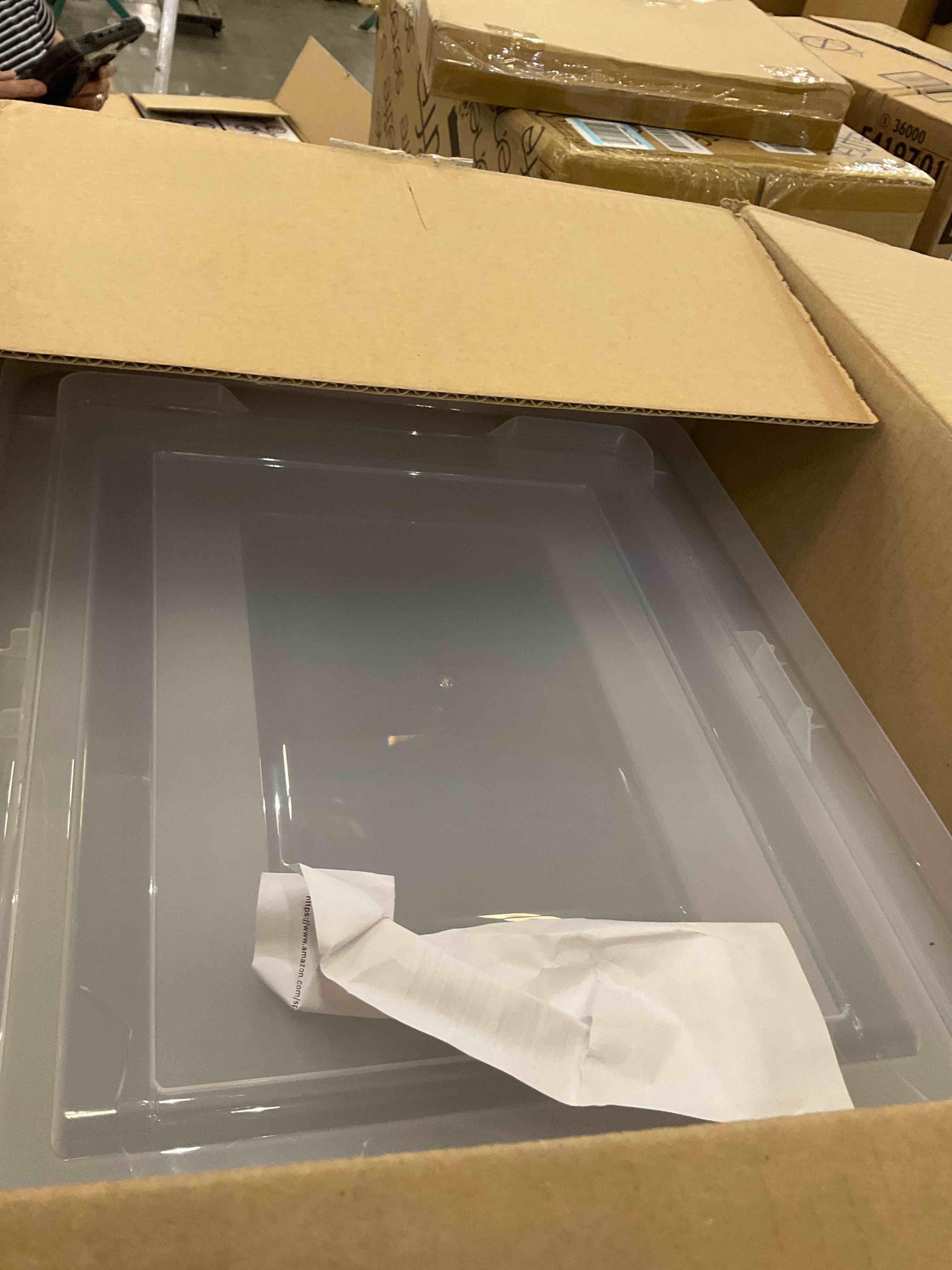 https://s3.amazonaws.com/lotting-images-prod/BargainHunt/EXS01491927_1717521144174.jpeg