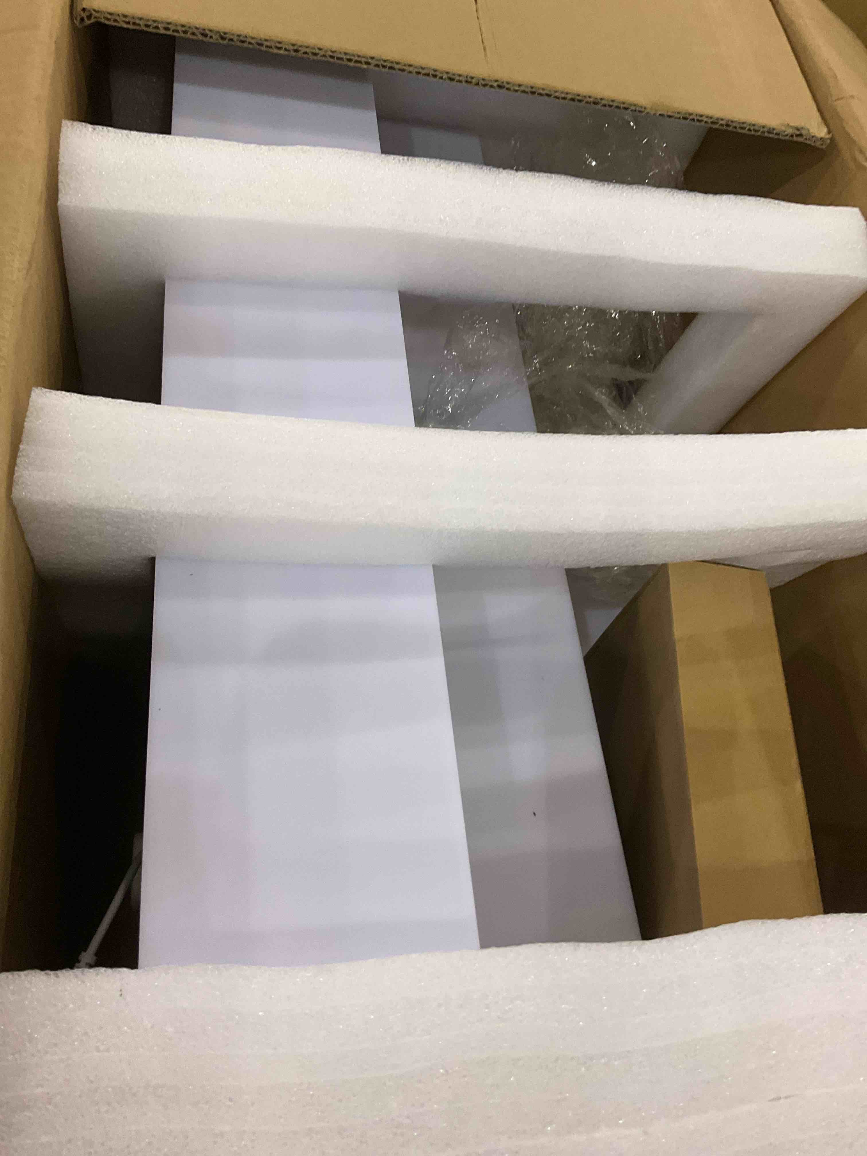 https://s3.amazonaws.com/lotting-images-prod/BargainHunt/EXS01491977_1717586812767.jpeg