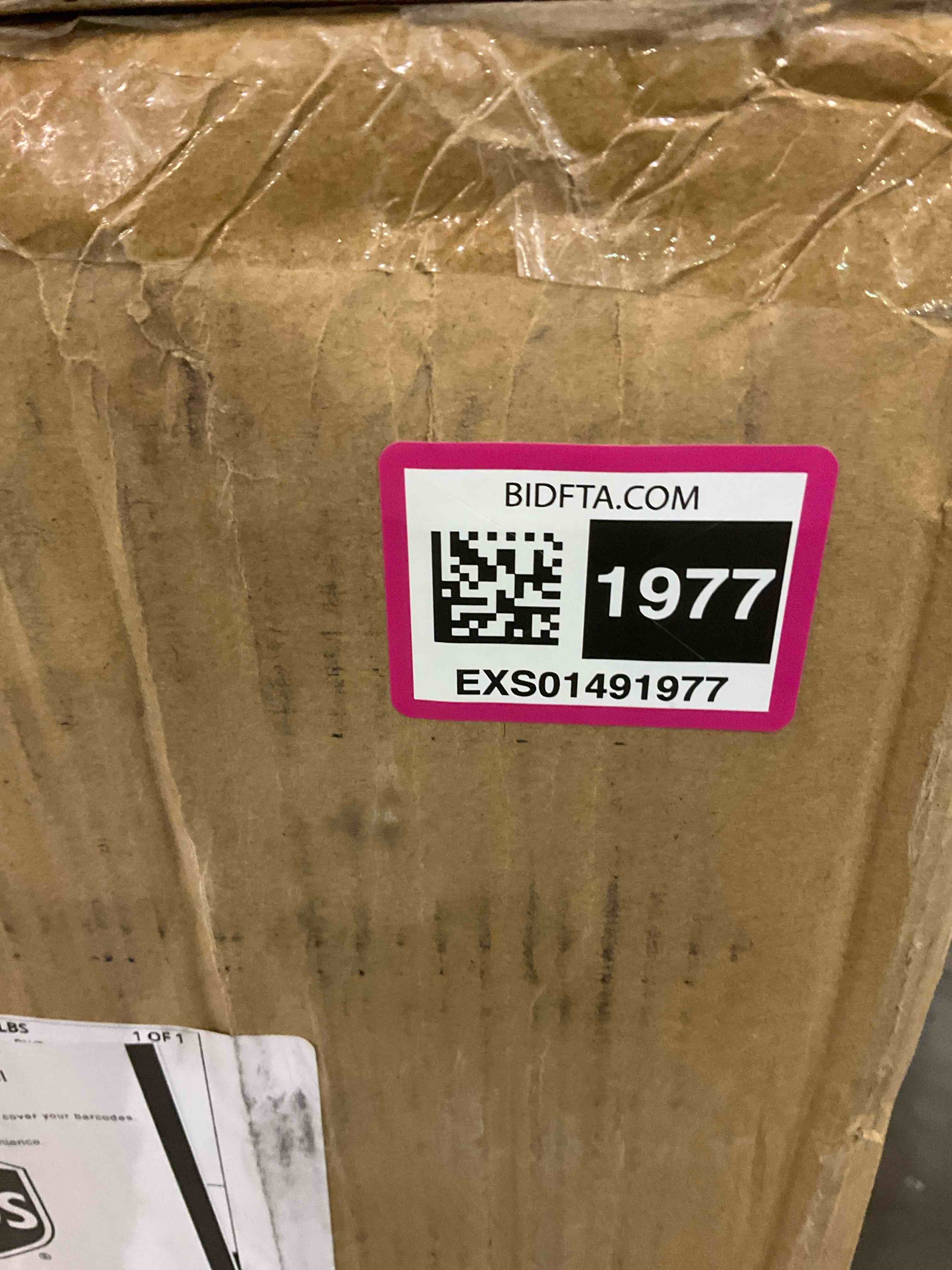 https://s3.amazonaws.com/lotting-images-prod/BargainHunt/EXS01491977_1717586872363.jpeg