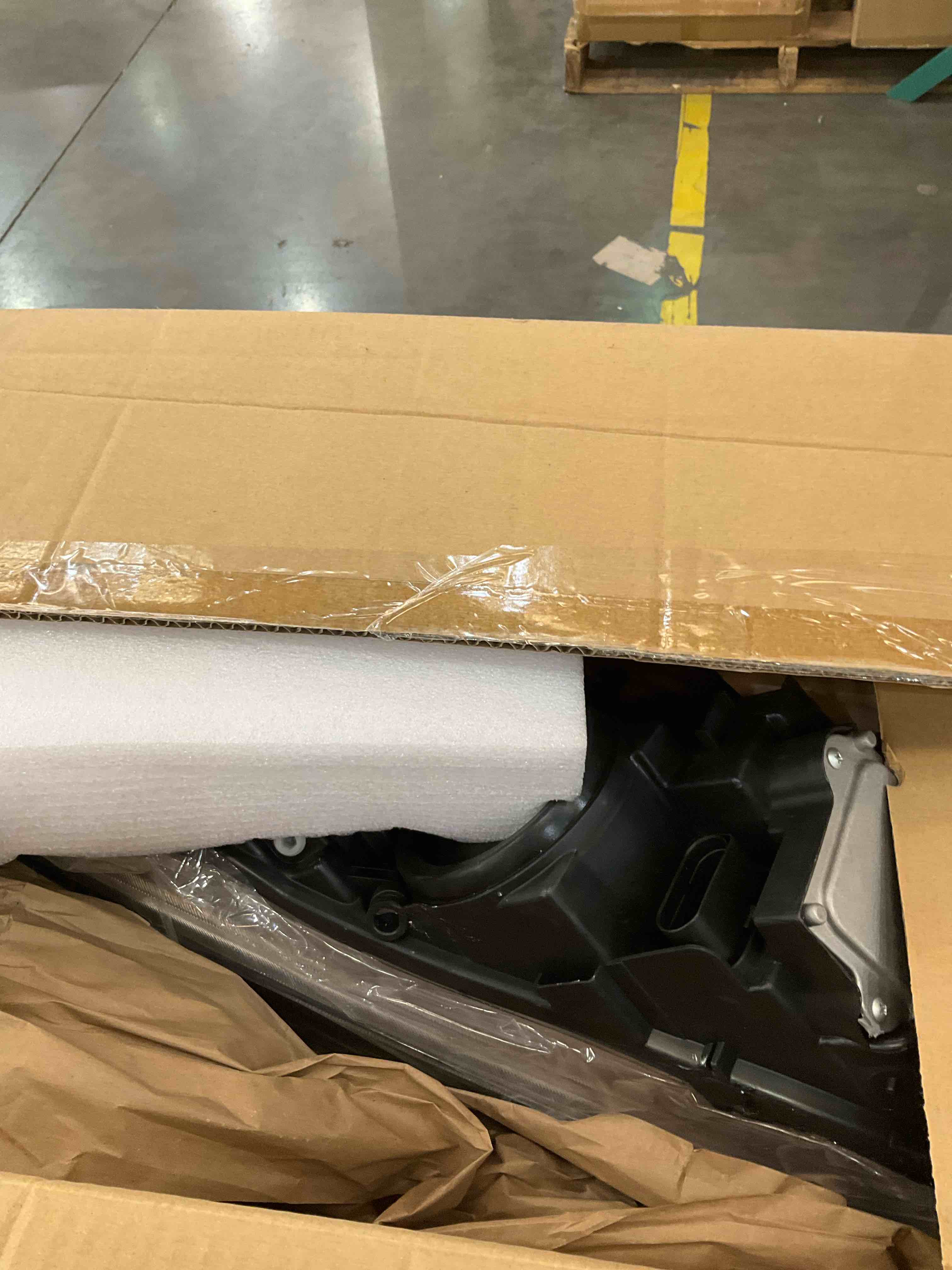 https://s3.amazonaws.com/lotting-images-prod/BargainHunt/EXS01492053_1717096207761.jpeg