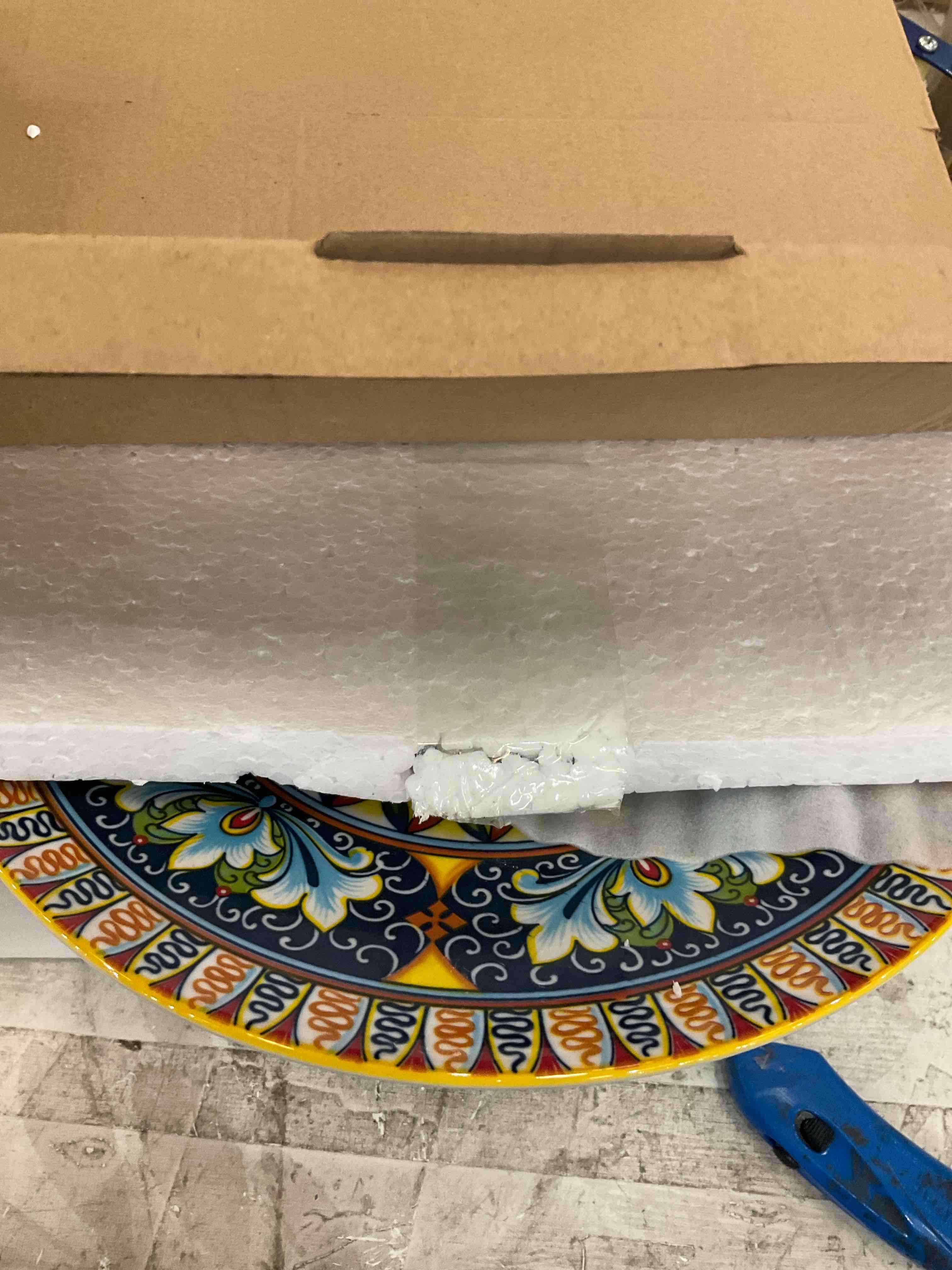 https://s3.amazonaws.com/lotting-images-prod/BargainHunt/EXS01492191_1717182421054.jpeg
