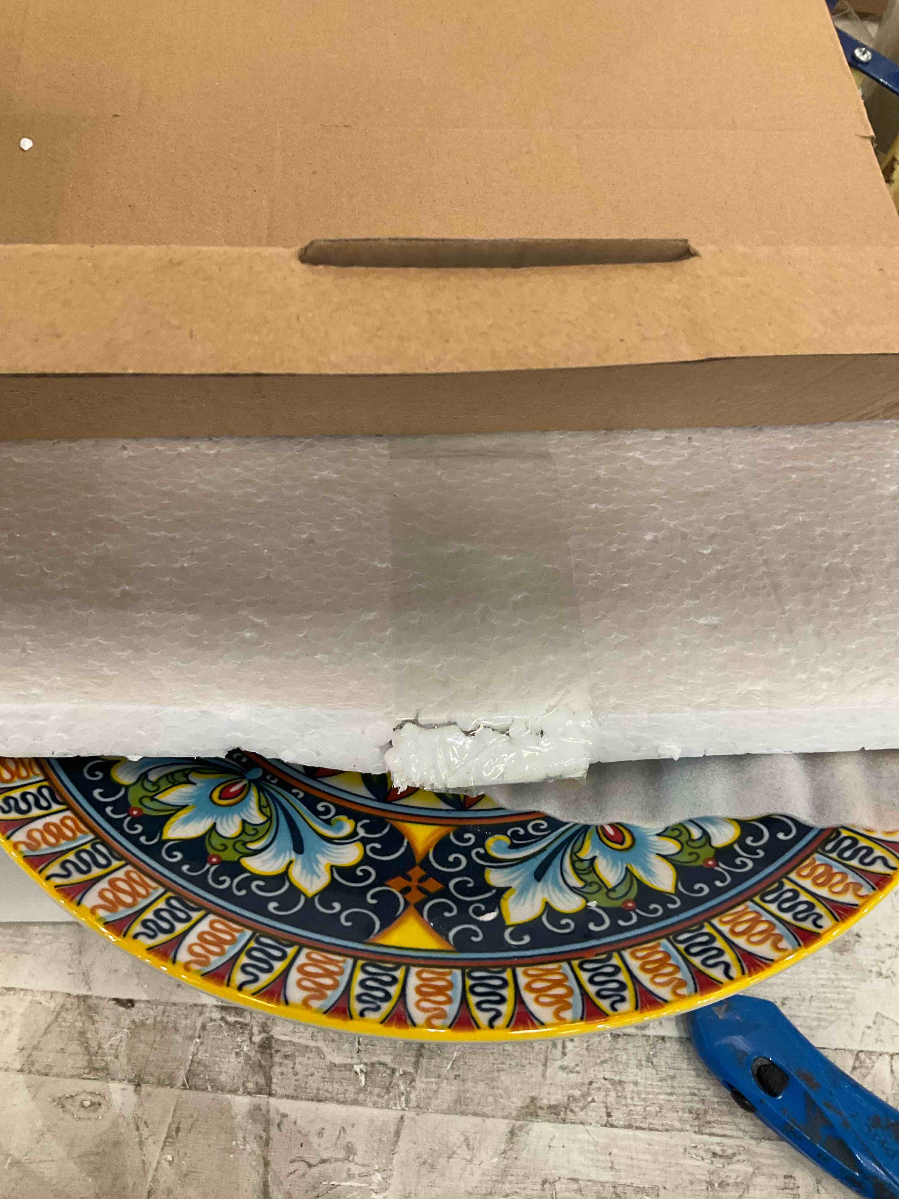 https://s3.amazonaws.com/lotting-images-prod/BargainHunt/EXS01492191_1717182422004.jpeg