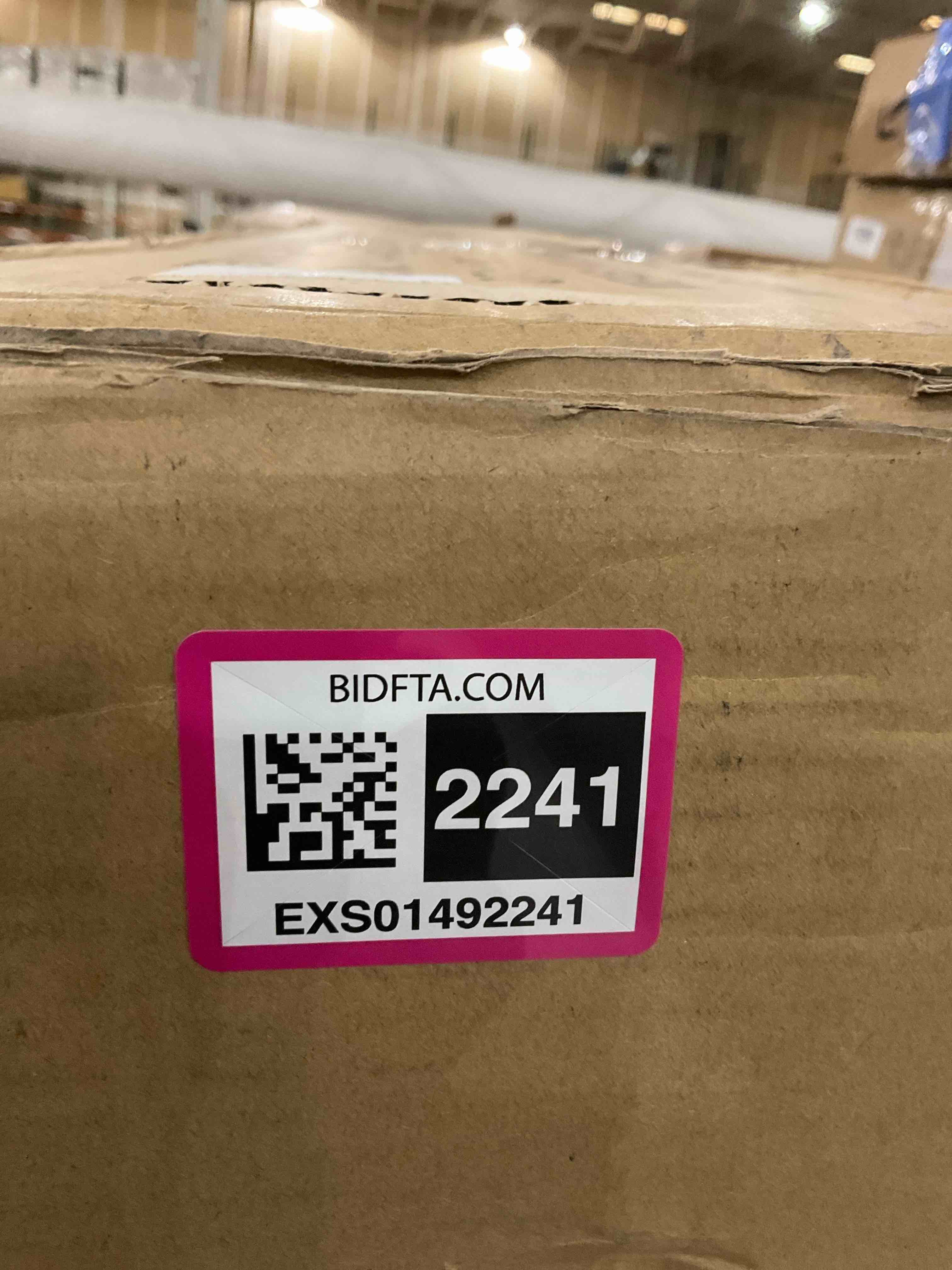 https://s3.amazonaws.com/lotting-images-prod/BargainHunt/EXS01492241_1717421175849.jpeg