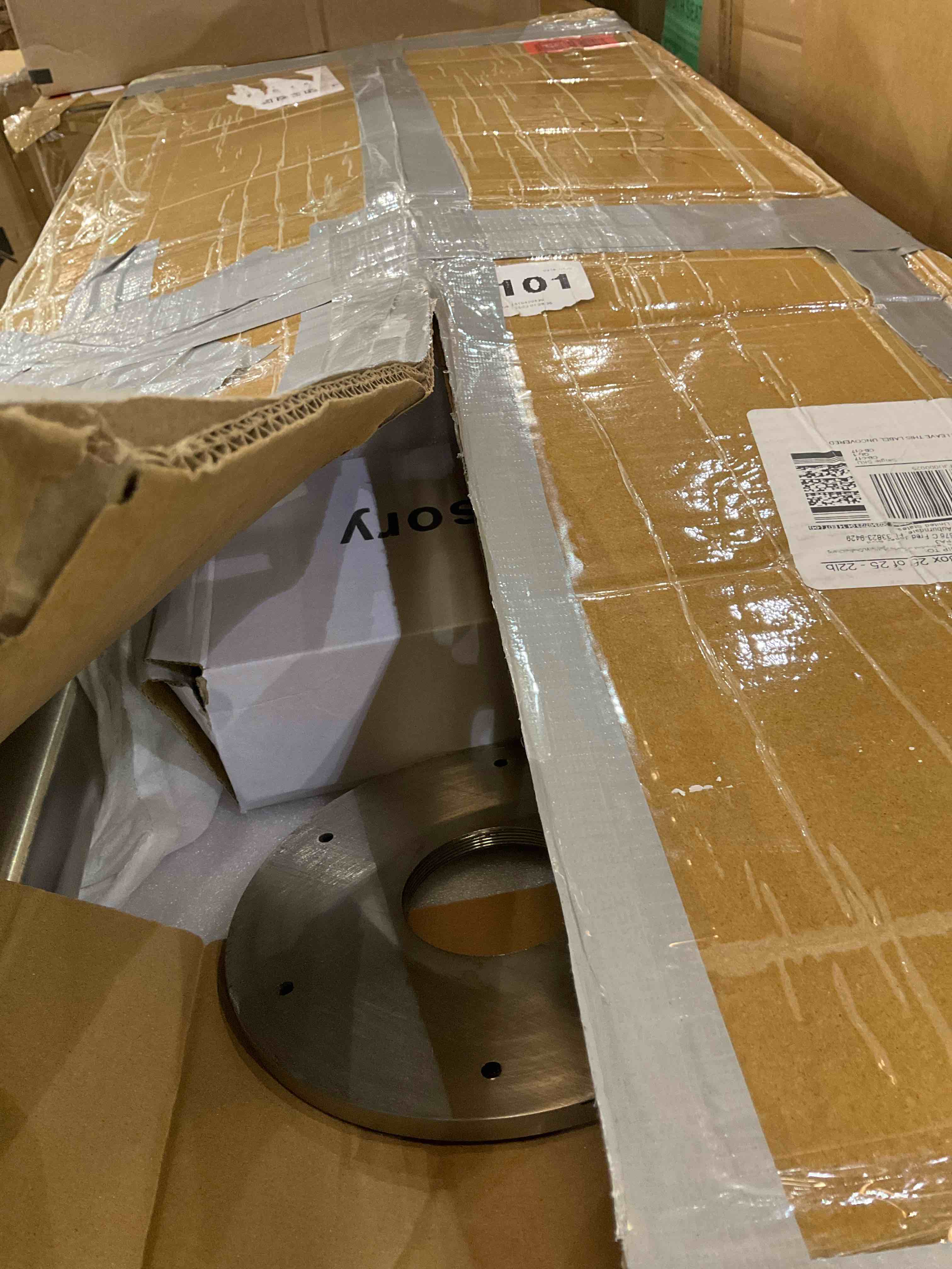 https://s3.amazonaws.com/lotting-images-prod/BargainHunt/EXS01492243_1717421453818.jpeg