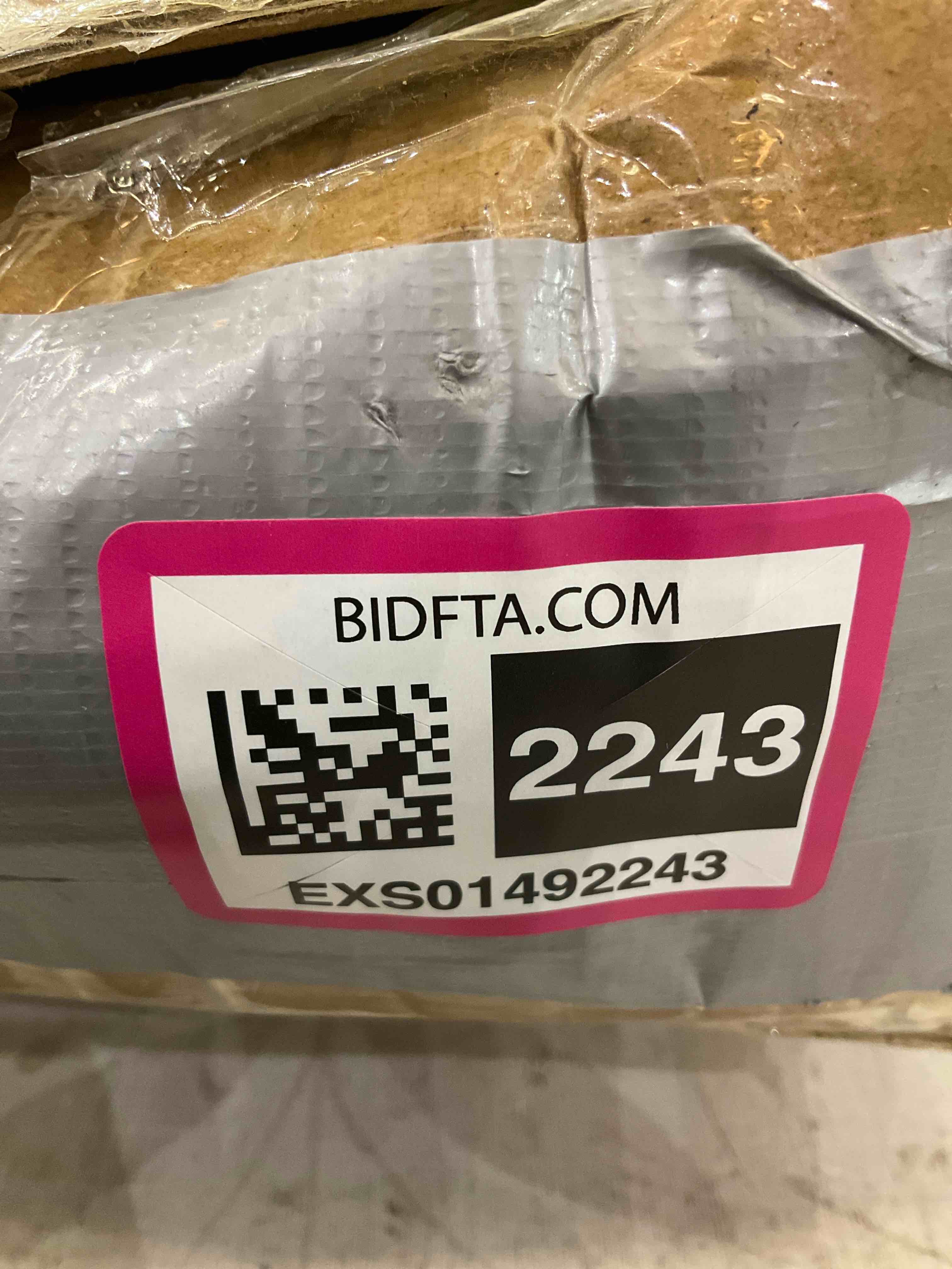 https://s3.amazonaws.com/lotting-images-prod/BargainHunt/EXS01492243_1717421486467.jpeg