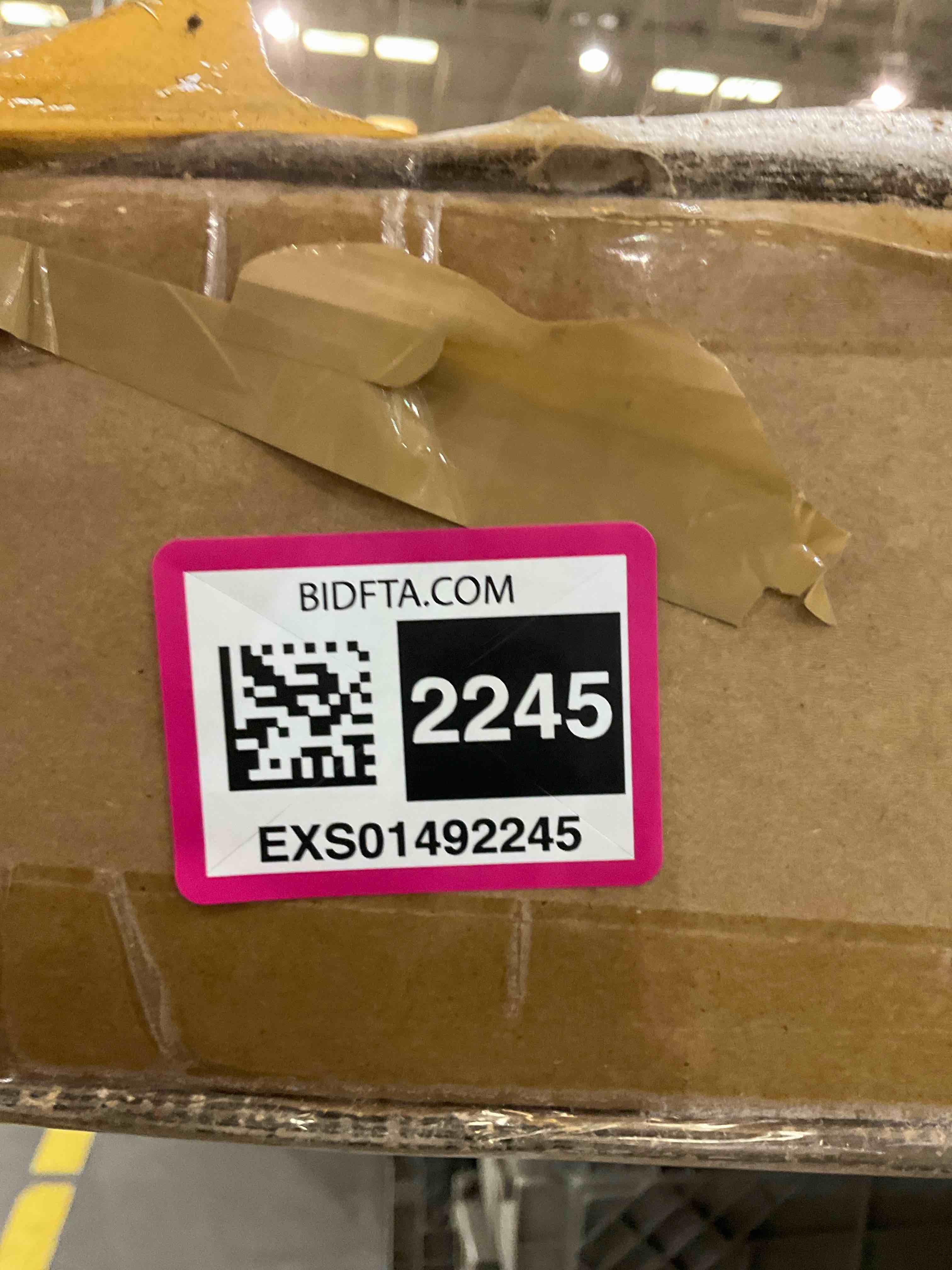 https://s3.amazonaws.com/lotting-images-prod/BargainHunt/EXS01492245_1717421716636.jpeg
