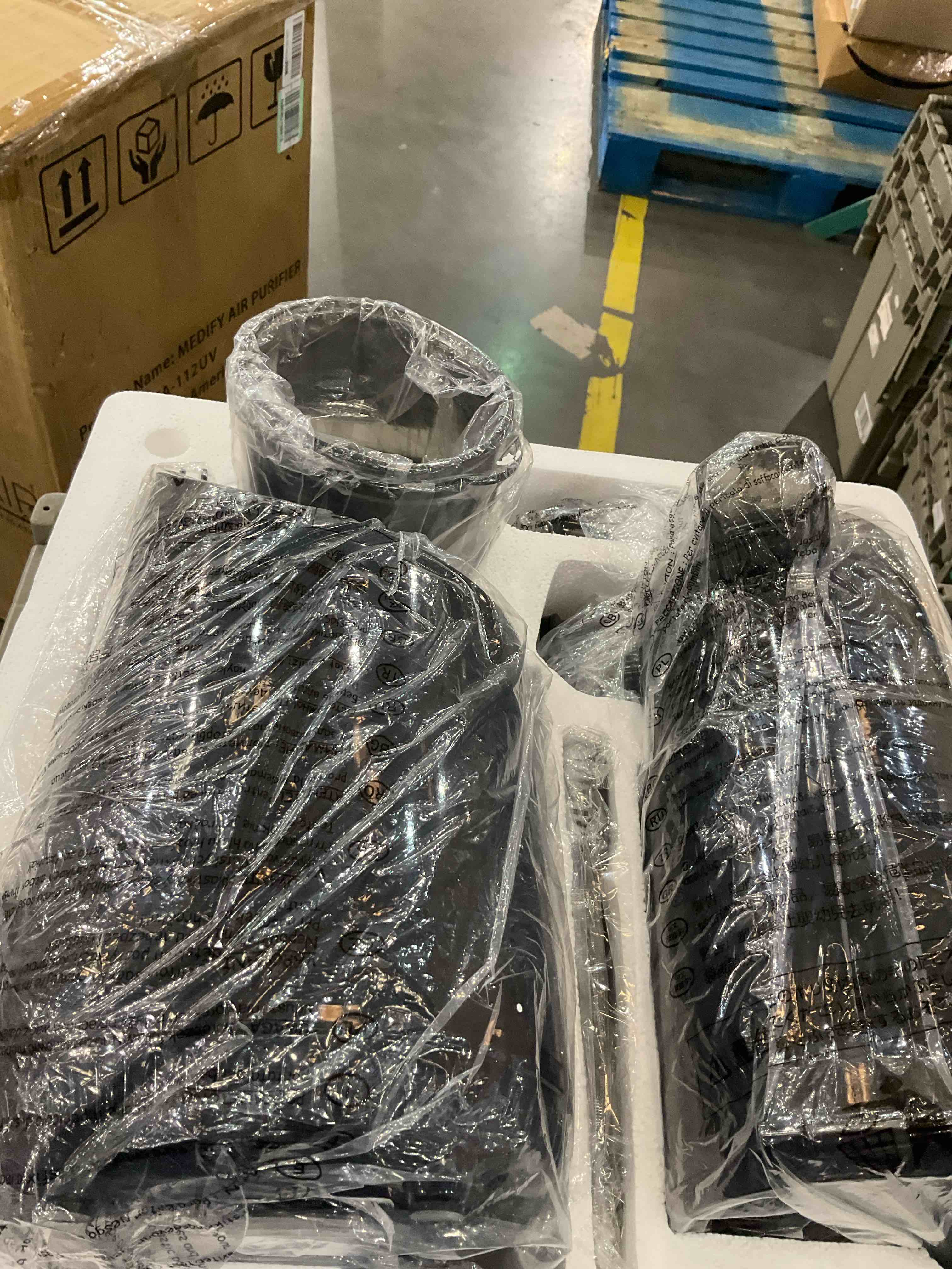 https://s3.amazonaws.com/lotting-images-prod/BargainHunt/EXS01492247_1717422097292.jpeg
