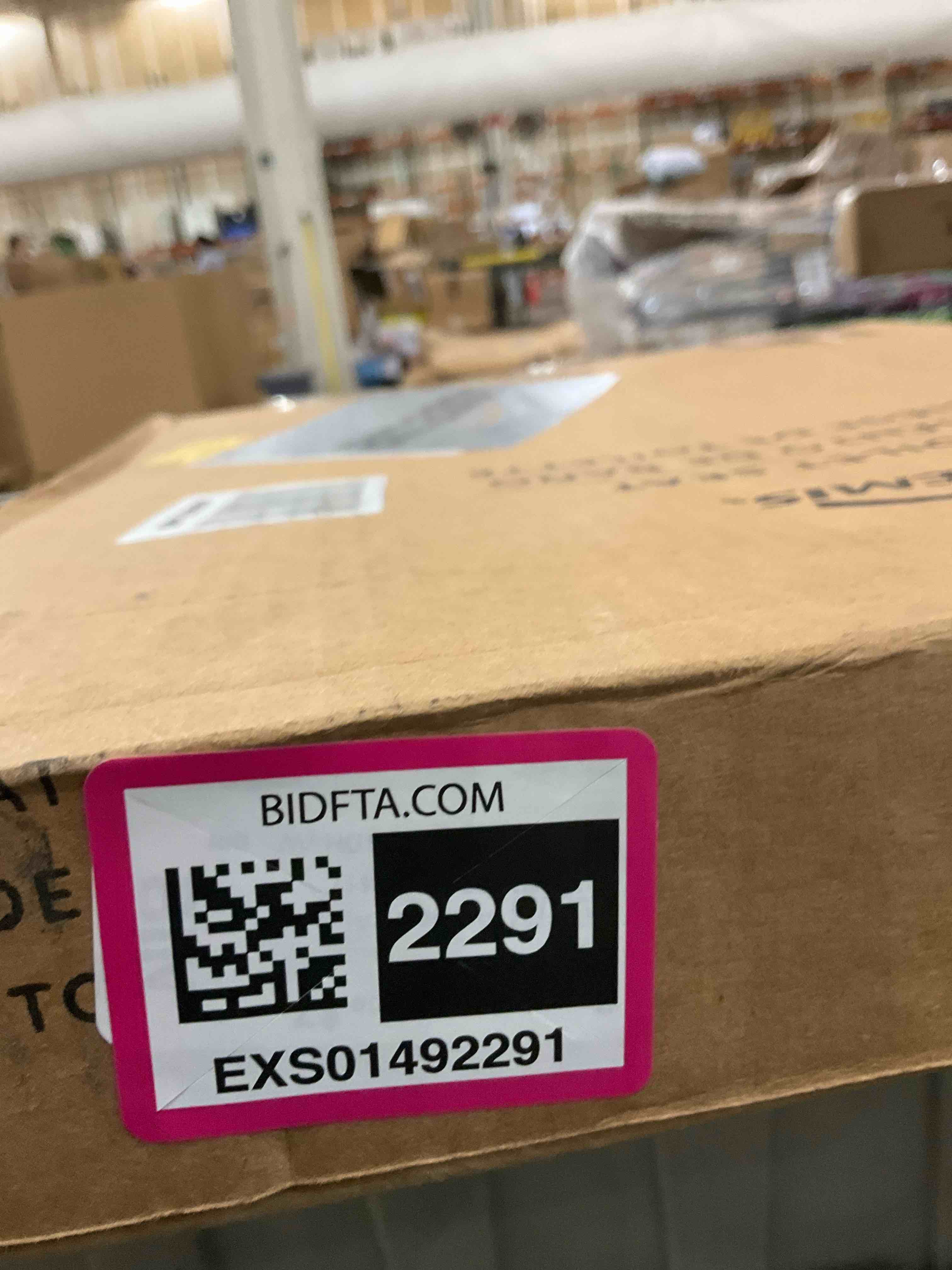 https://s3.amazonaws.com/lotting-images-prod/BargainHunt/EXS01492291_1717430108141.jpeg