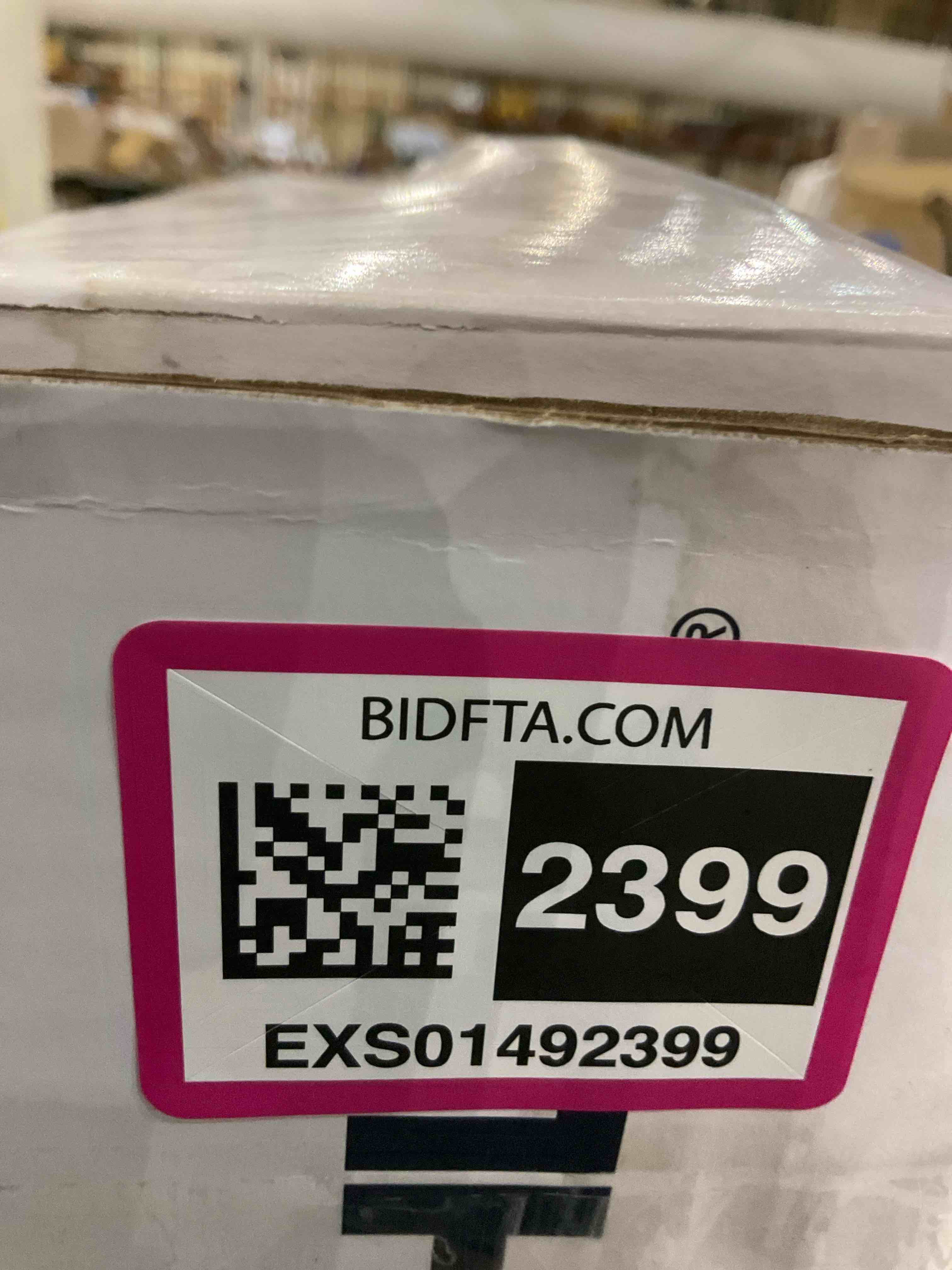 https://s3.amazonaws.com/lotting-images-prod/BargainHunt/EXS01492399_1717508758080.jpeg