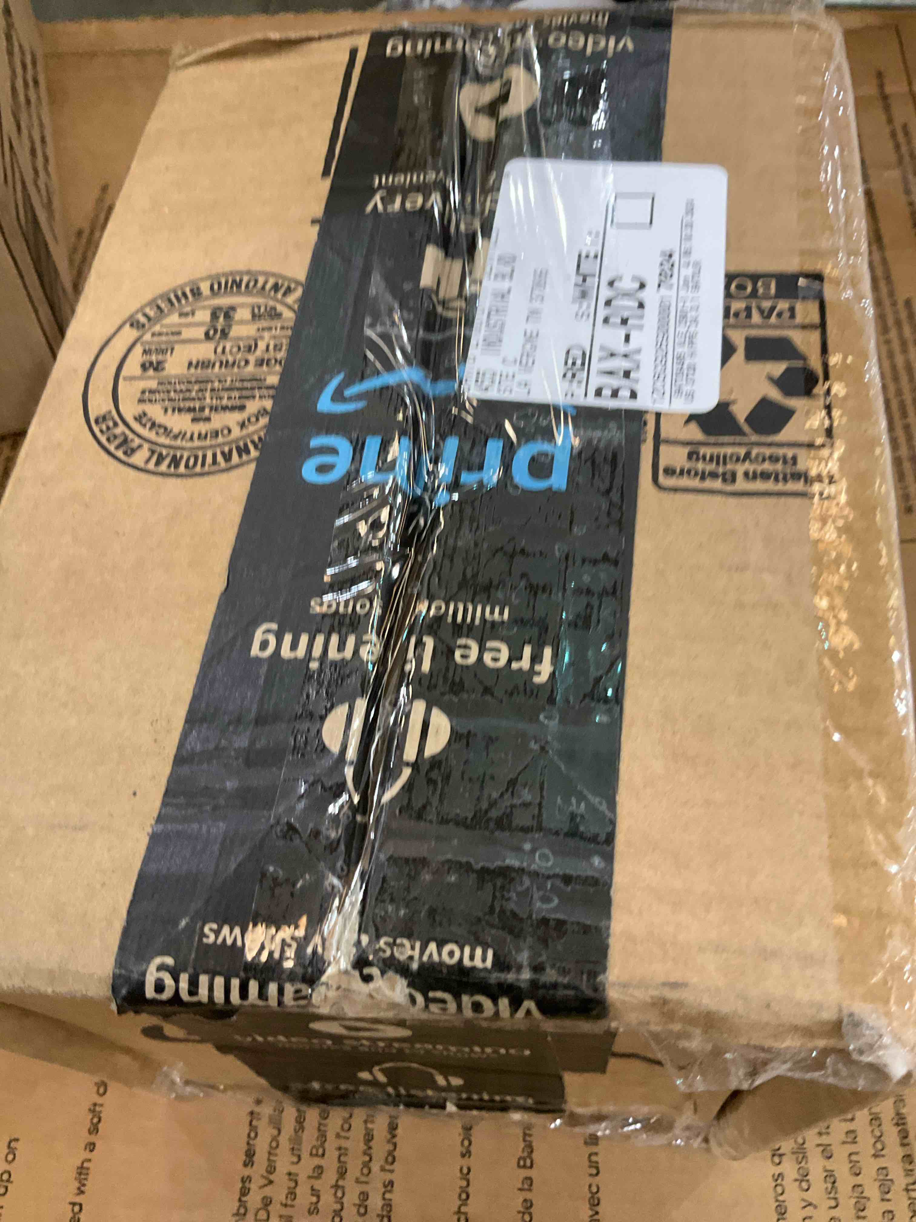 https://s3.amazonaws.com/lotting-images-prod/BargainHunt/EXS01492555_1717700879890.jpeg