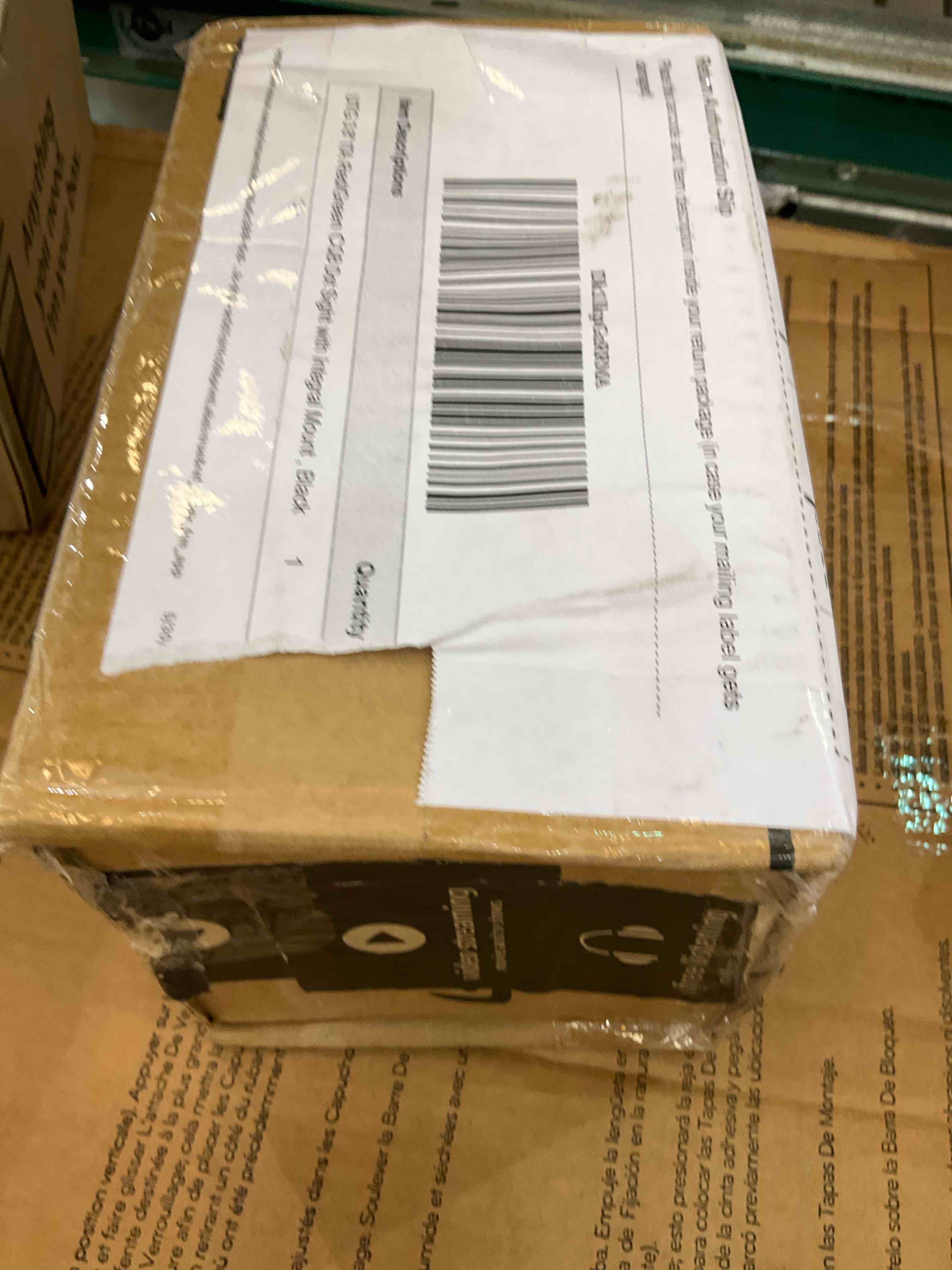 https://s3.amazonaws.com/lotting-images-prod/BargainHunt/EXS01492555_1717700885615.jpeg