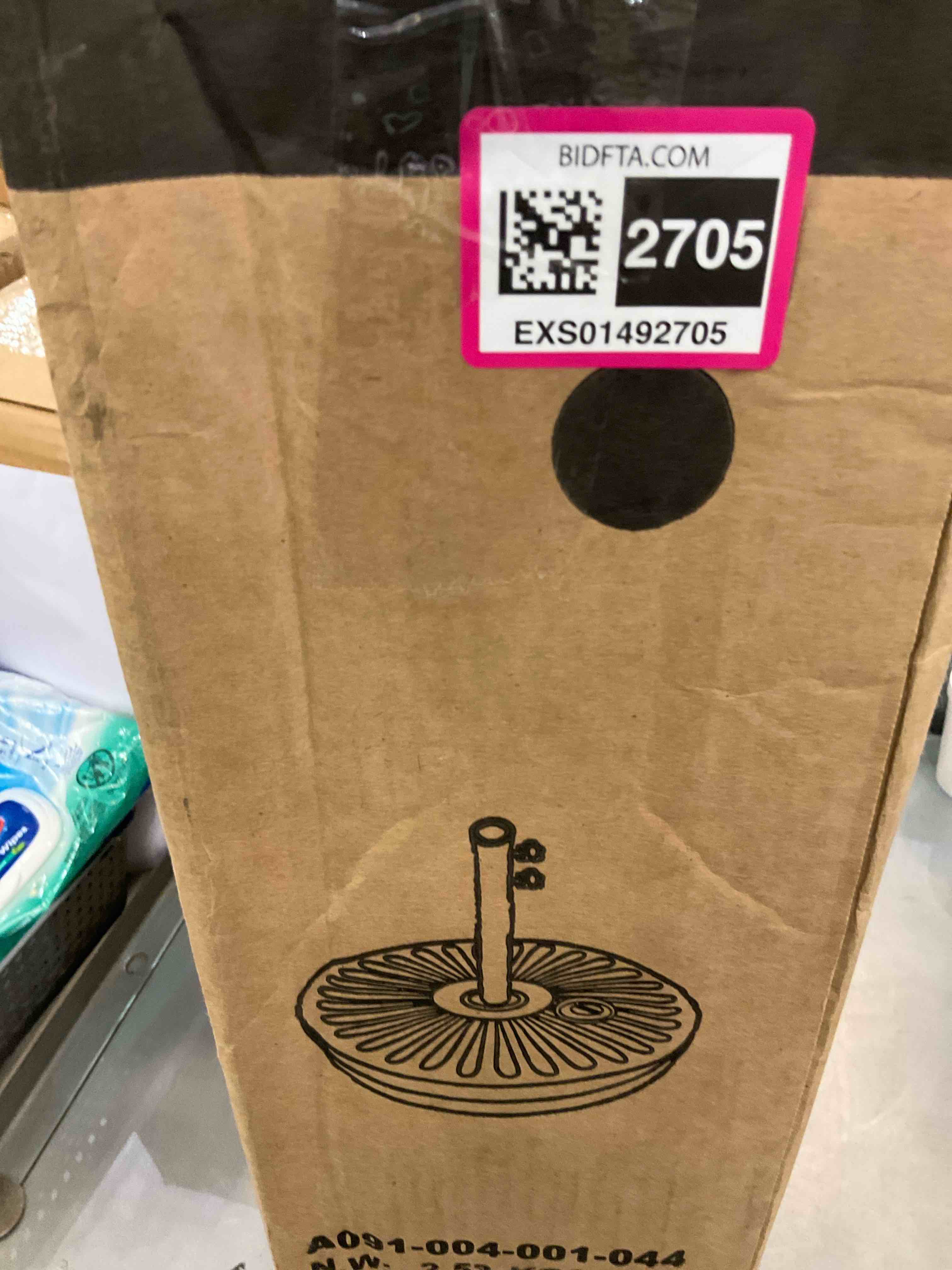 https://s3.amazonaws.com/lotting-images-prod/BargainHunt/EXS01492705_1718040459156.jpeg