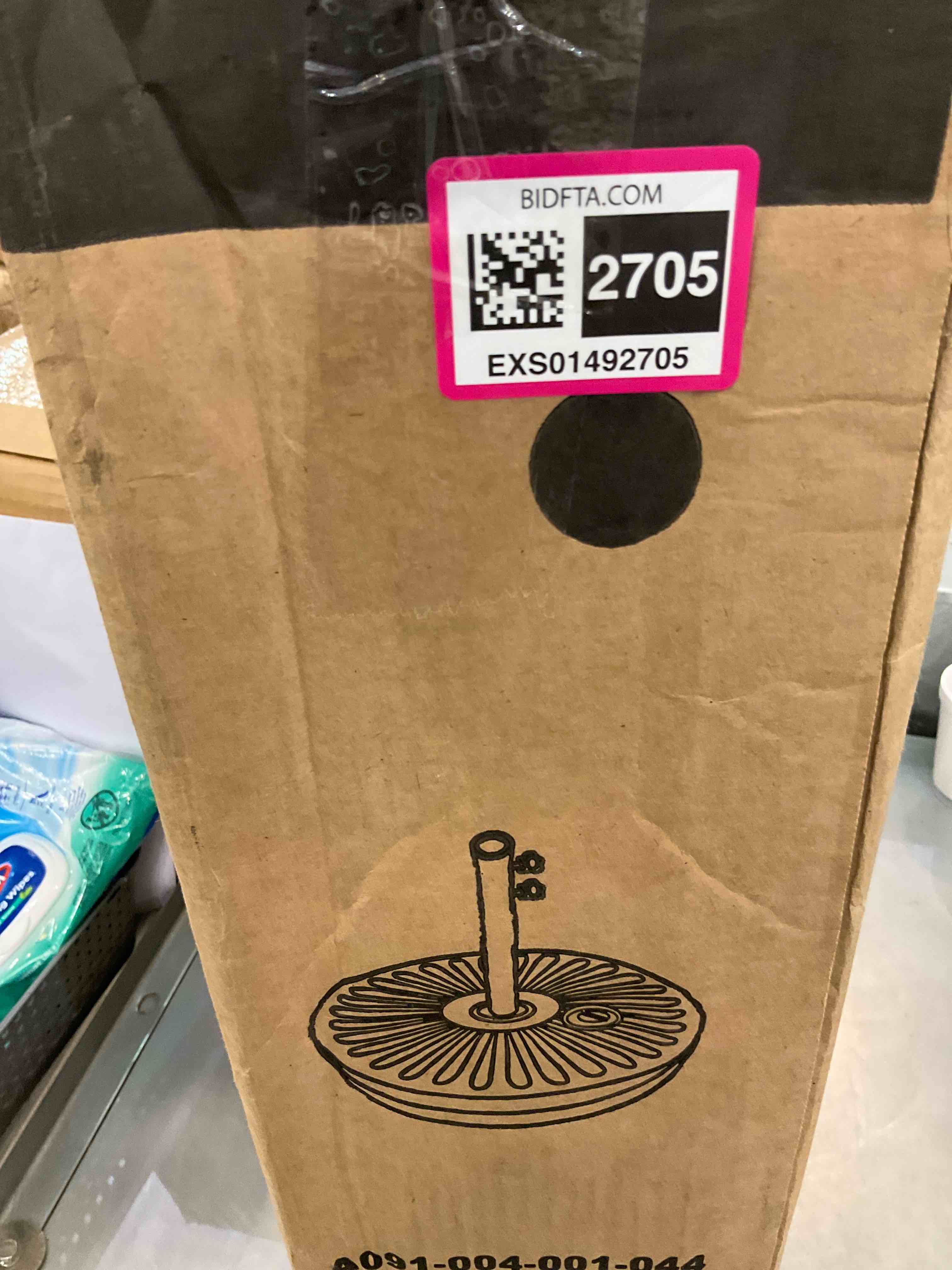 https://s3.amazonaws.com/lotting-images-prod/BargainHunt/EXS01492705_1718040460031.jpeg