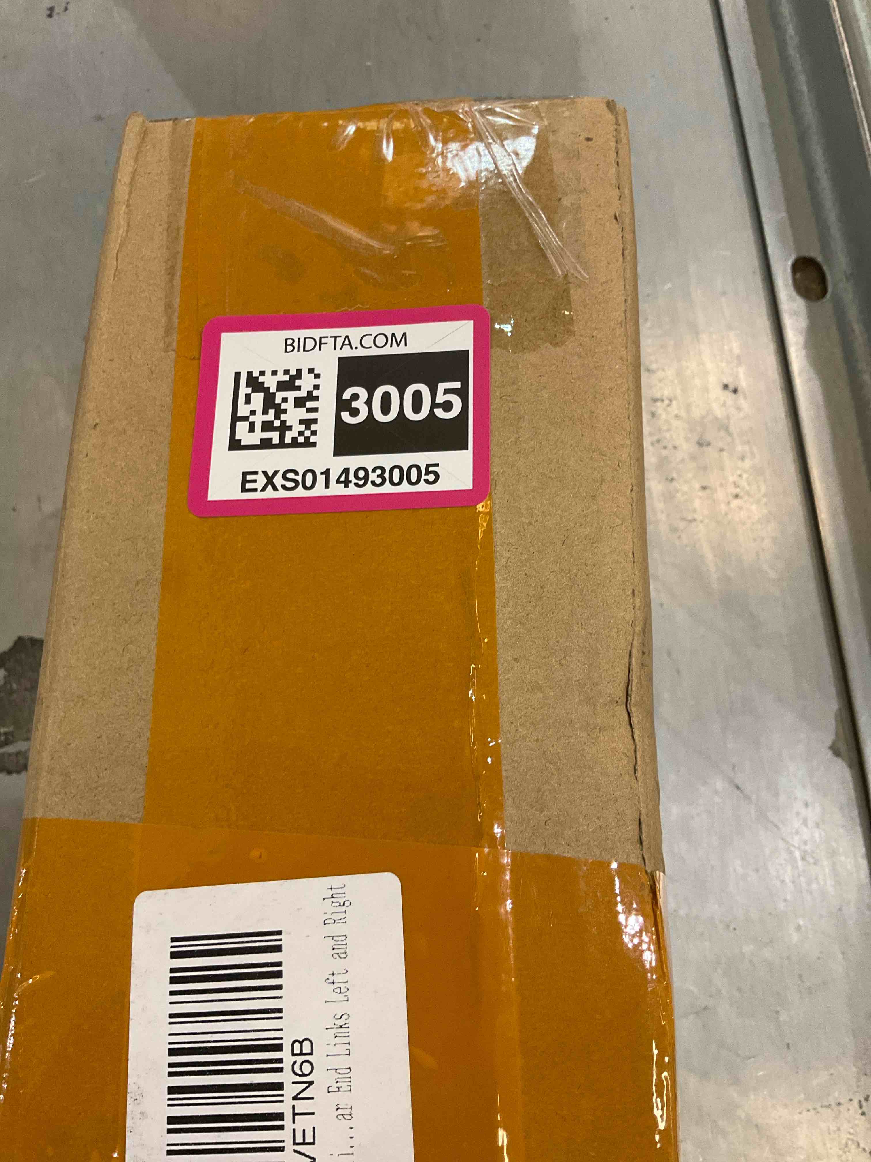 https://s3.amazonaws.com/lotting-images-prod/BargainHunt/EXS01493005_1716304945609.jpeg
