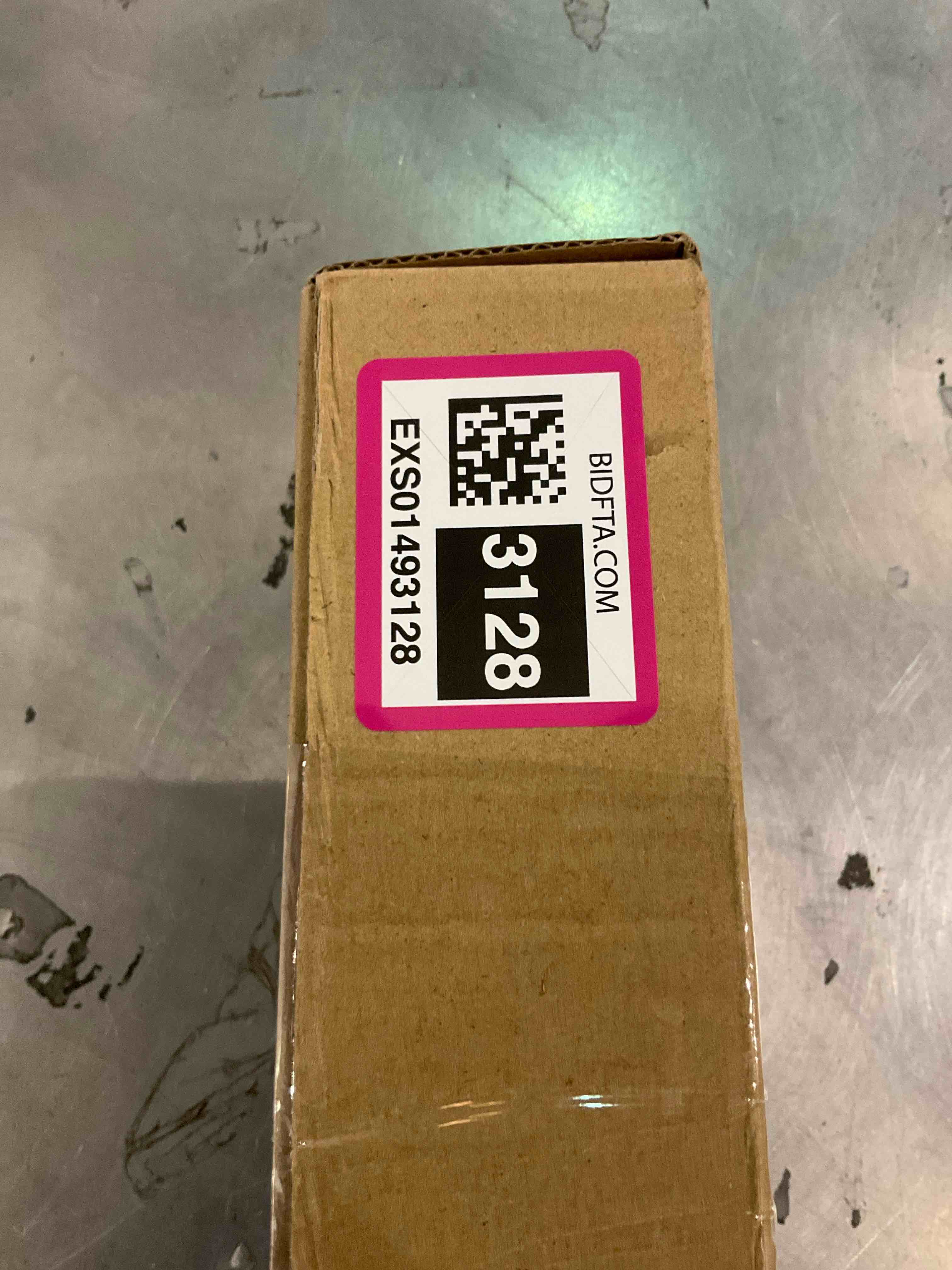 https://s3.amazonaws.com/lotting-images-prod/BargainHunt/EXS01493128_1716385261081.jpeg