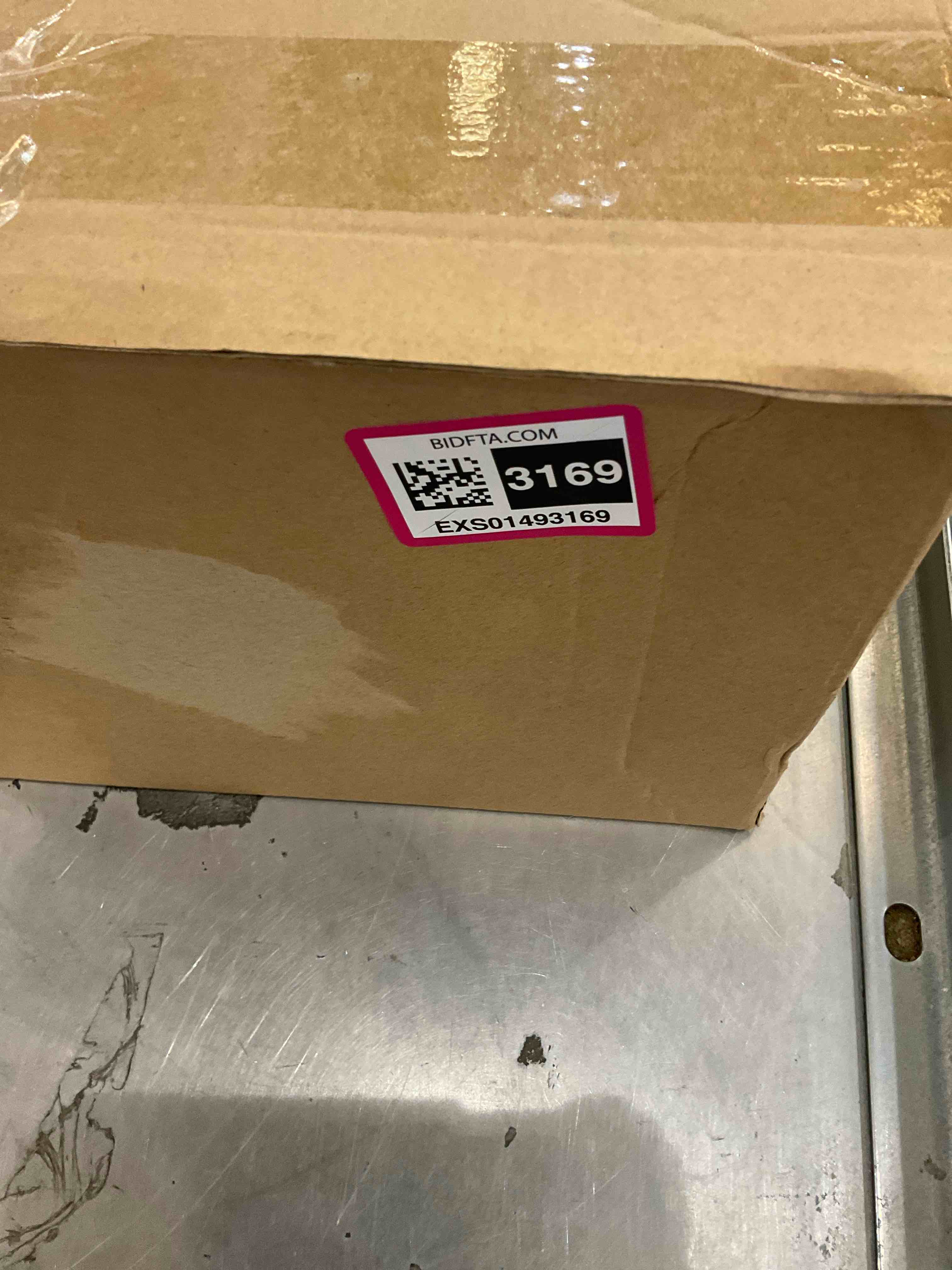 https://s3.amazonaws.com/lotting-images-prod/BargainHunt/EXS01493169_1716389740056.jpeg
