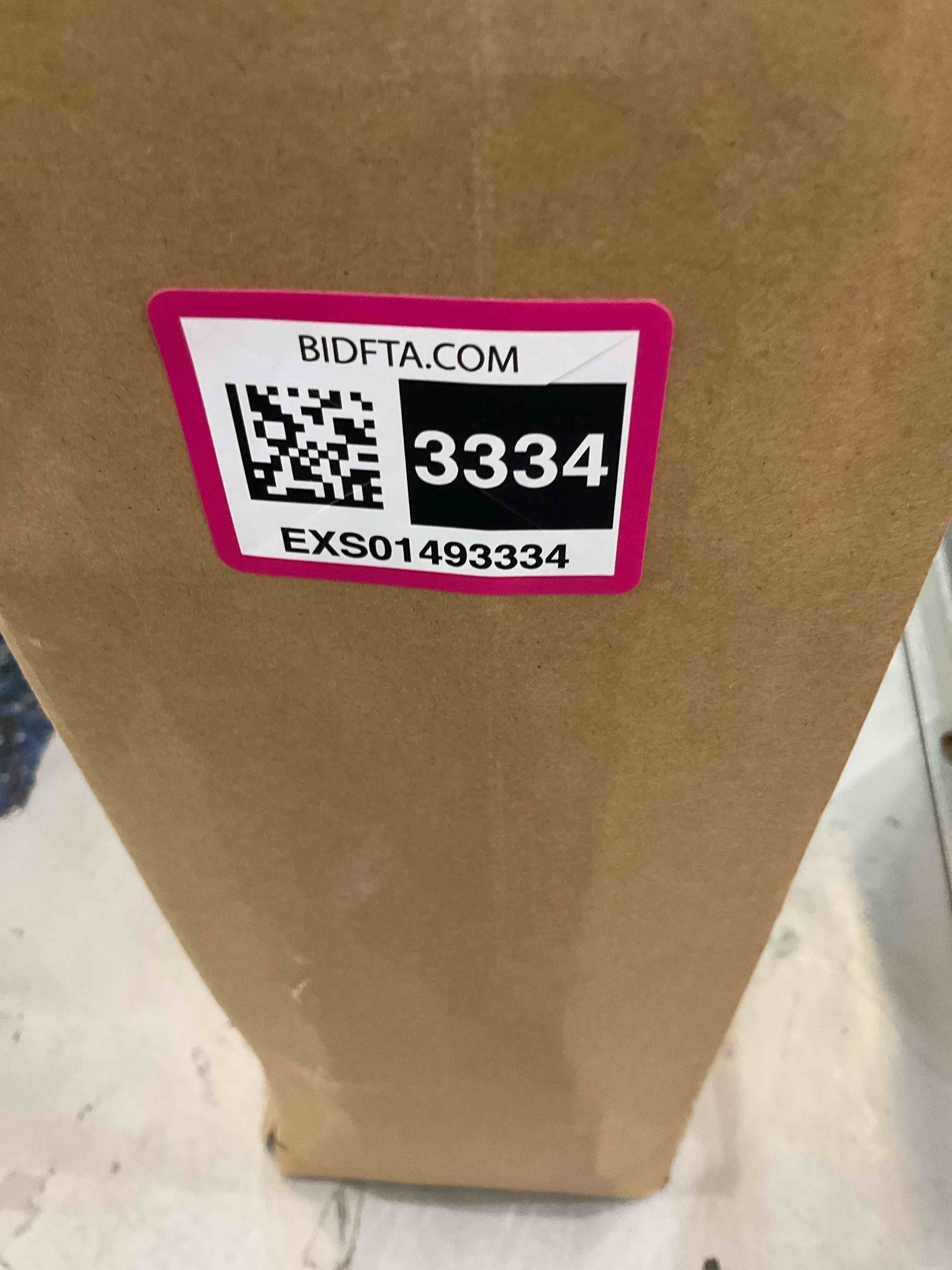 https://s3.amazonaws.com/lotting-images-prod/BargainHunt/EXS01493334_1716477424002.jpeg