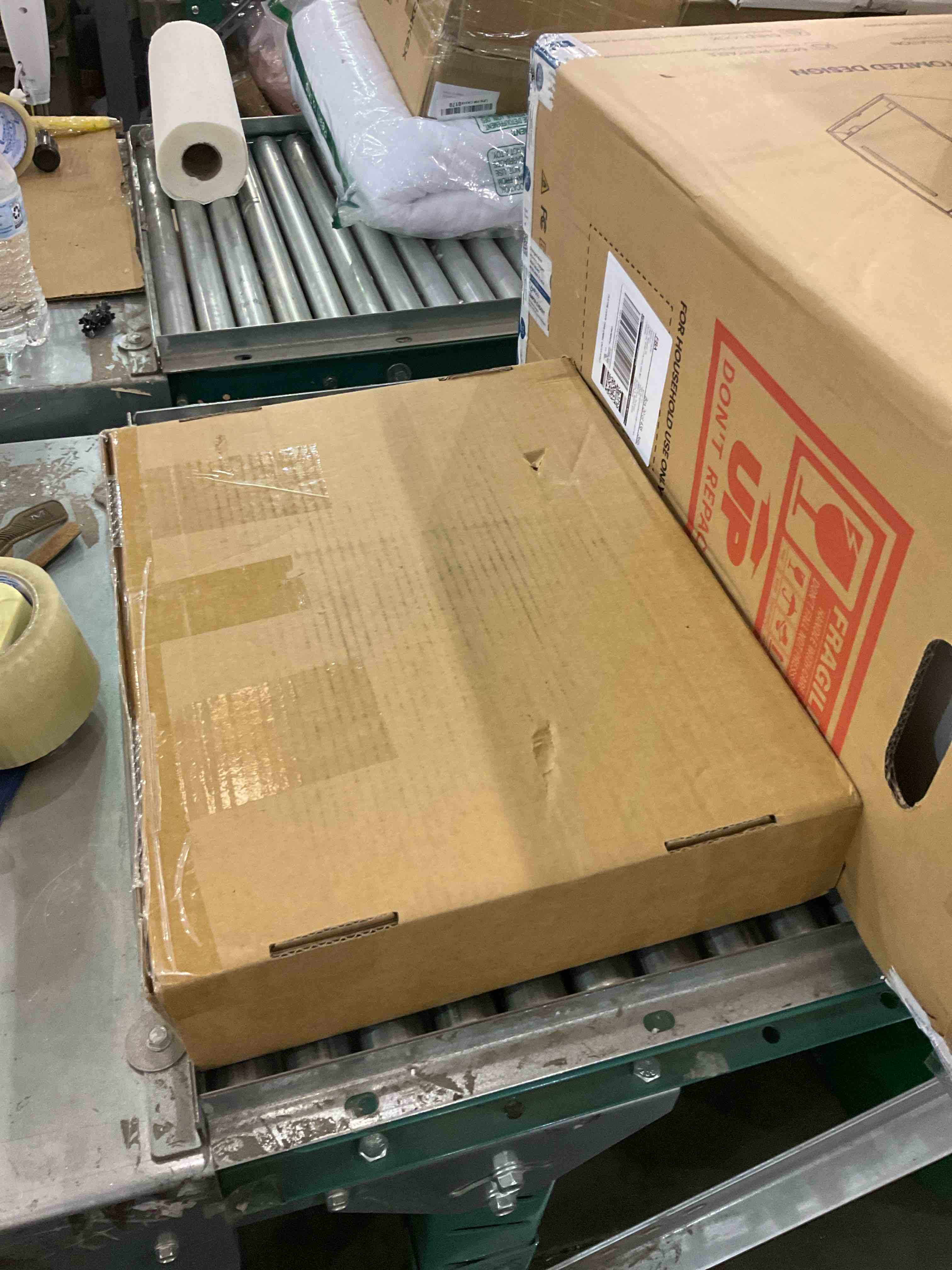 https://s3.amazonaws.com/lotting-images-prod/BargainHunt/EXS01493413_1716552433406.jpeg