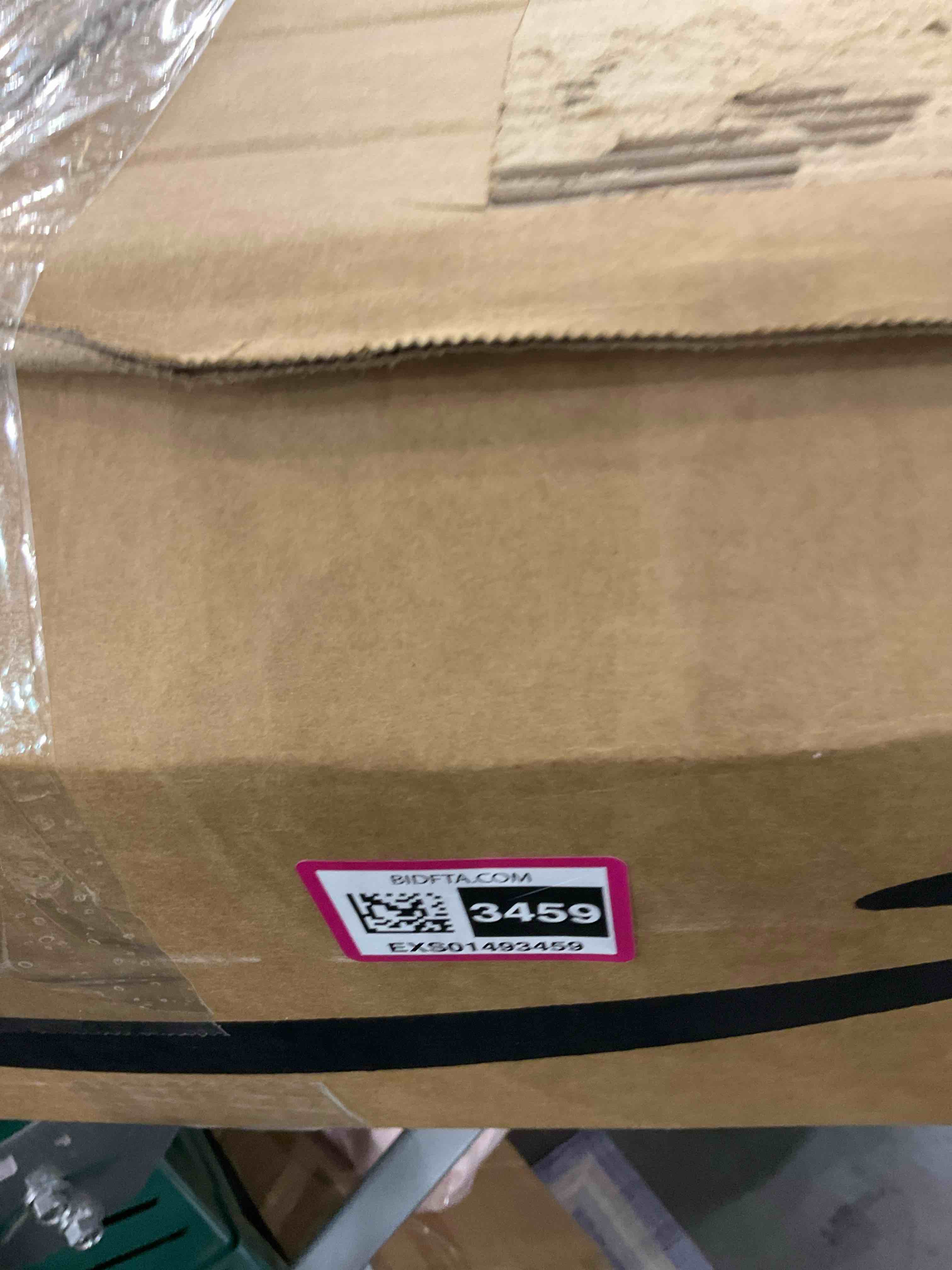 https://s3.amazonaws.com/lotting-images-prod/BargainHunt/EXS01493459_1716897977753.jpeg