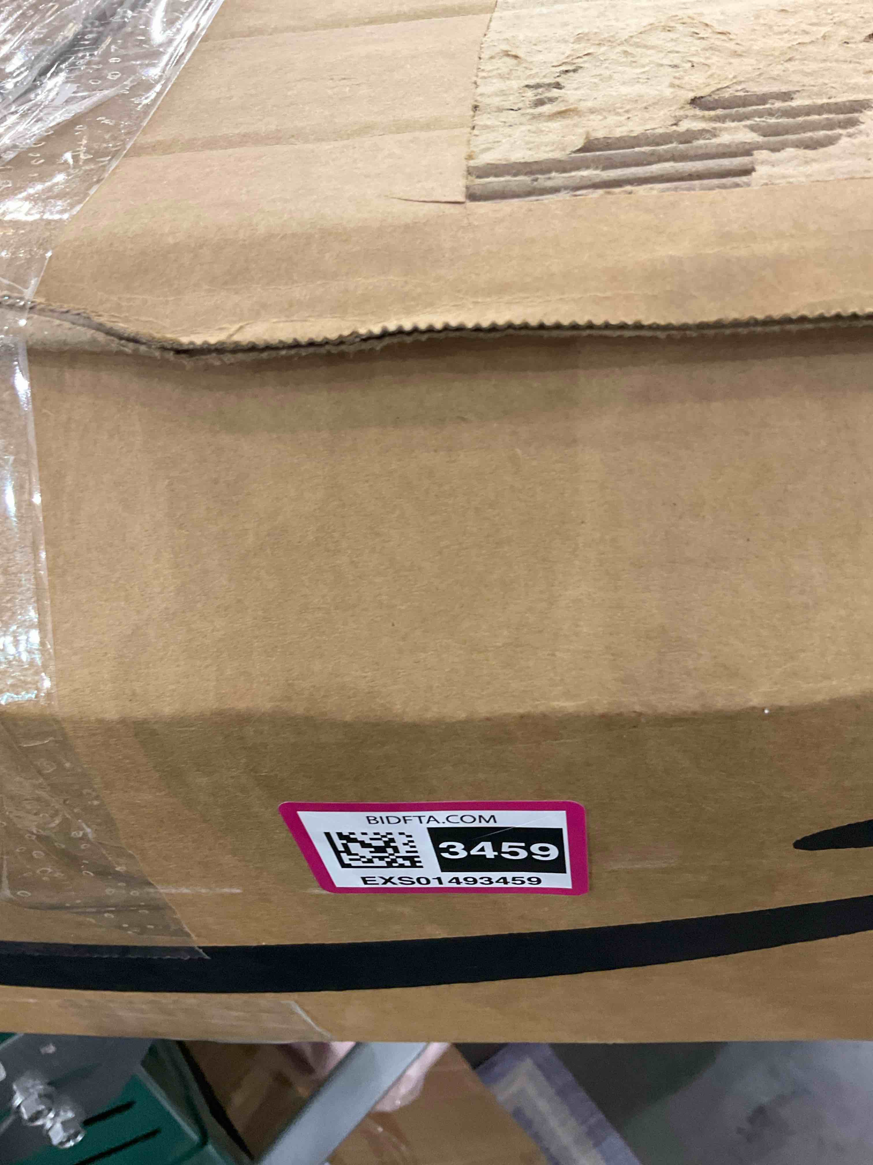 https://s3.amazonaws.com/lotting-images-prod/BargainHunt/EXS01493459_1716897978617.jpeg