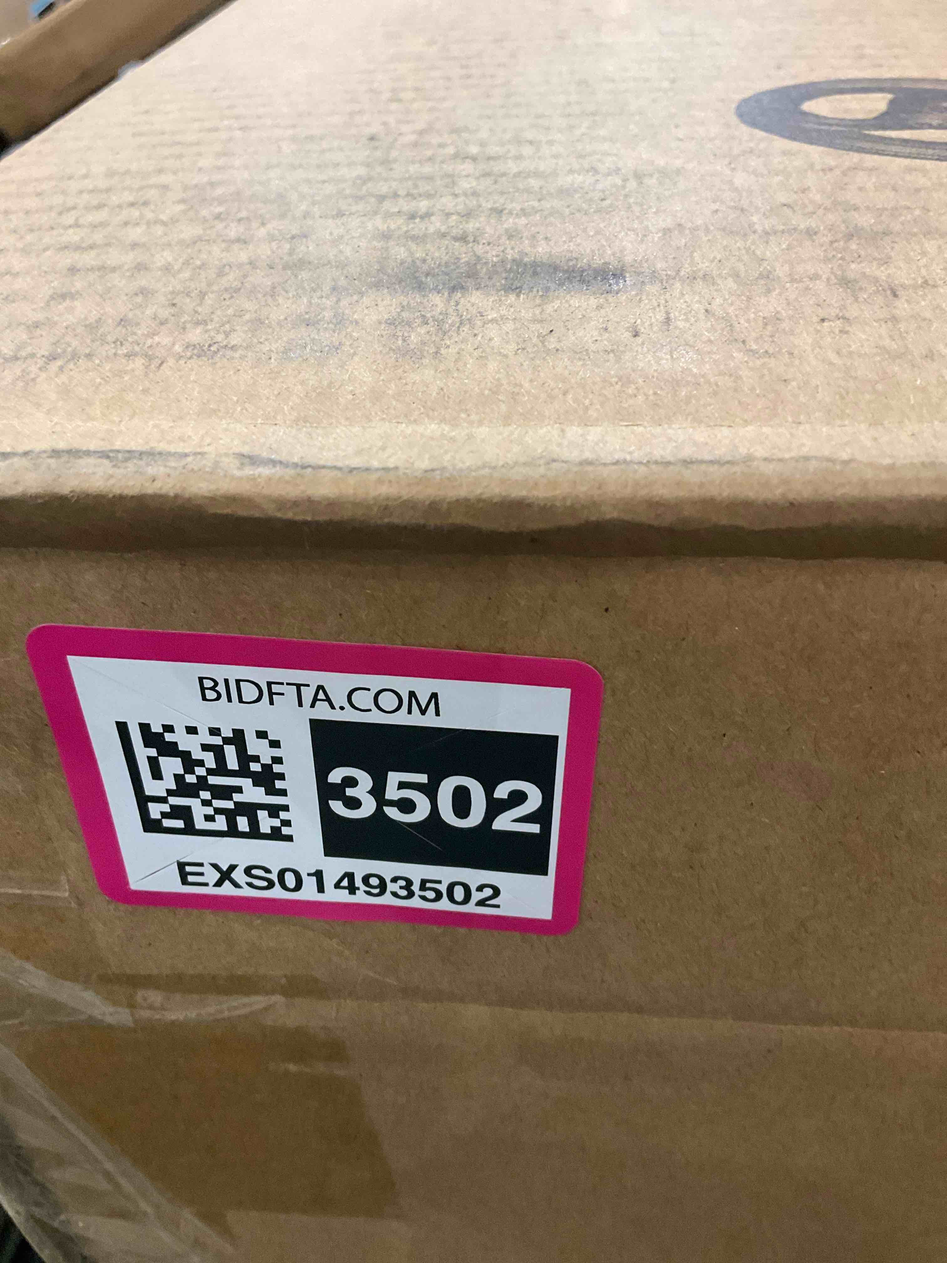 https://s3.amazonaws.com/lotting-images-prod/BargainHunt/EXS01493502_1721057055523.jpeg