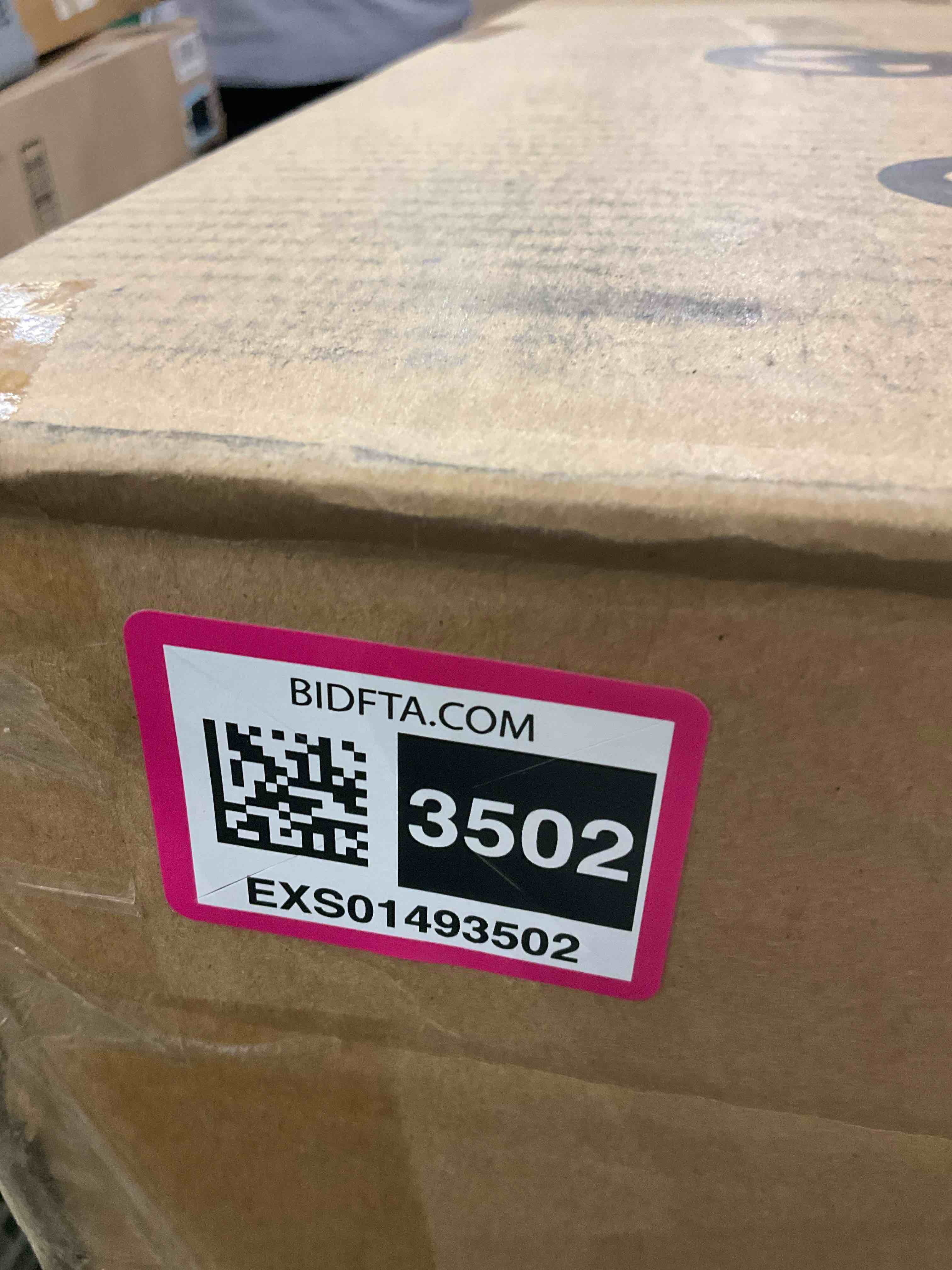 https://s3.amazonaws.com/lotting-images-prod/BargainHunt/EXS01493502_1721057274213.jpeg