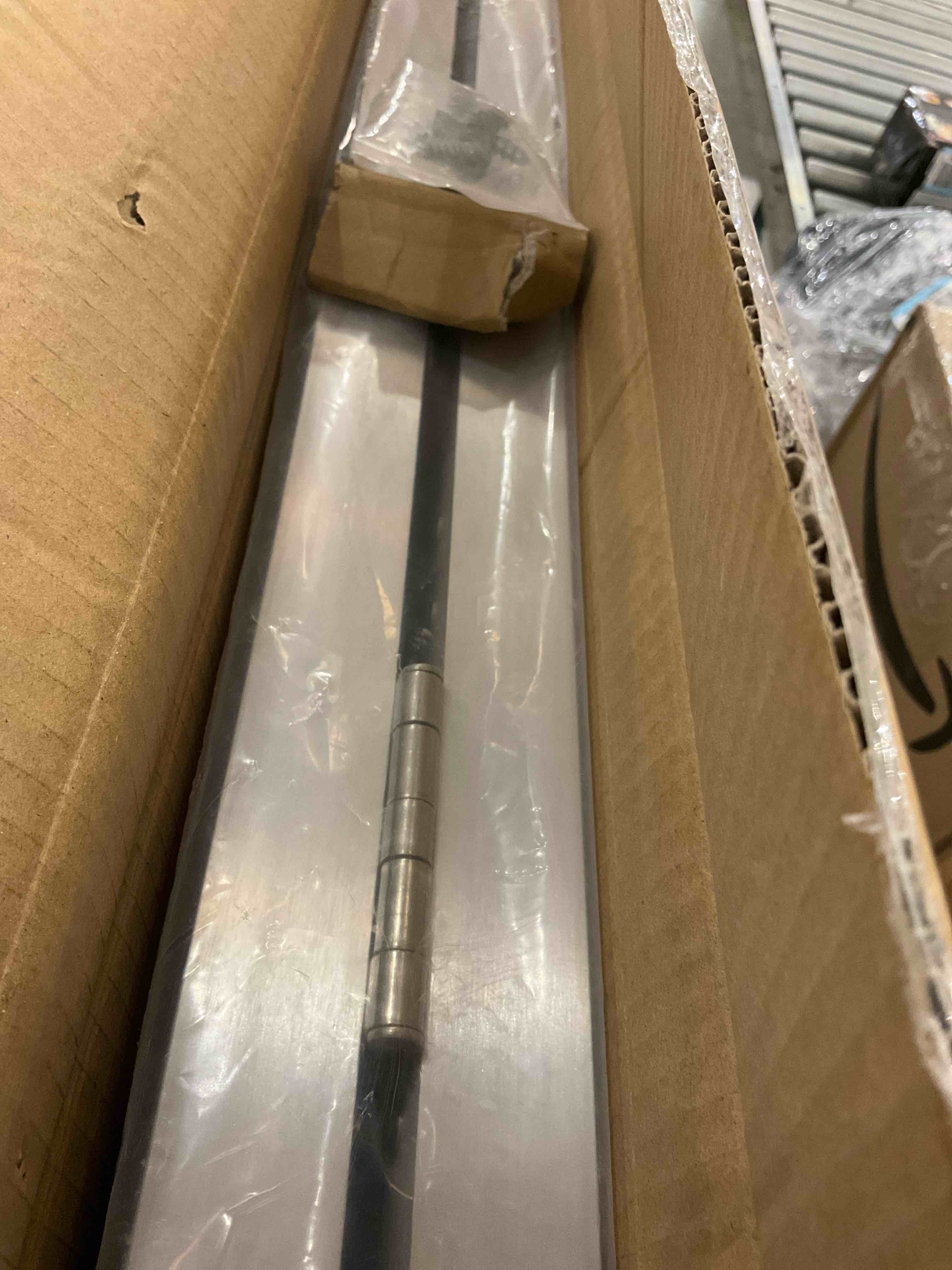 https://s3.amazonaws.com/lotting-images-prod/BargainHunt/EXS01493643_1721143851912.jpeg