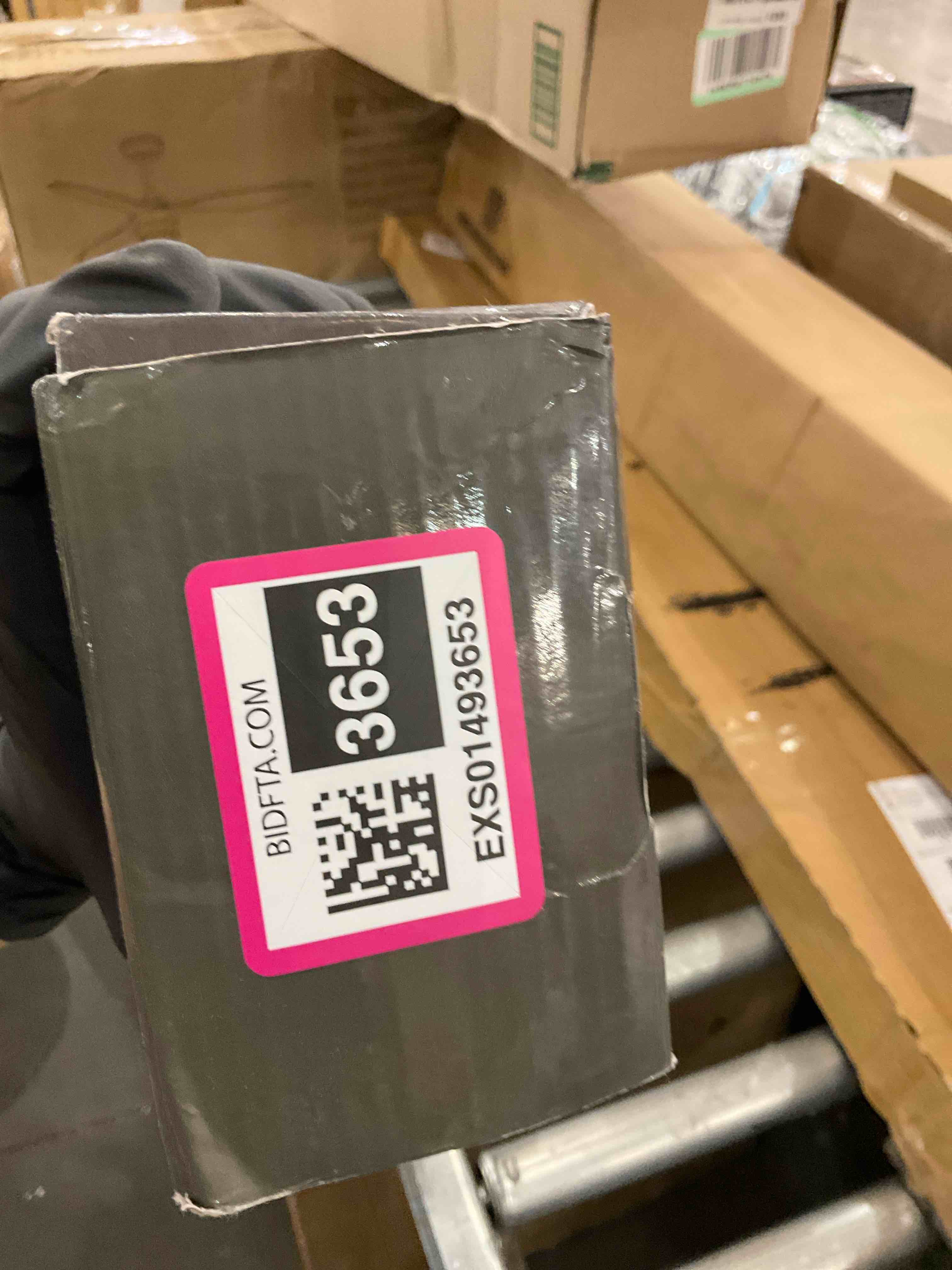 https://s3.amazonaws.com/lotting-images-prod/BargainHunt/EXS01493653_1721144747075.jpeg