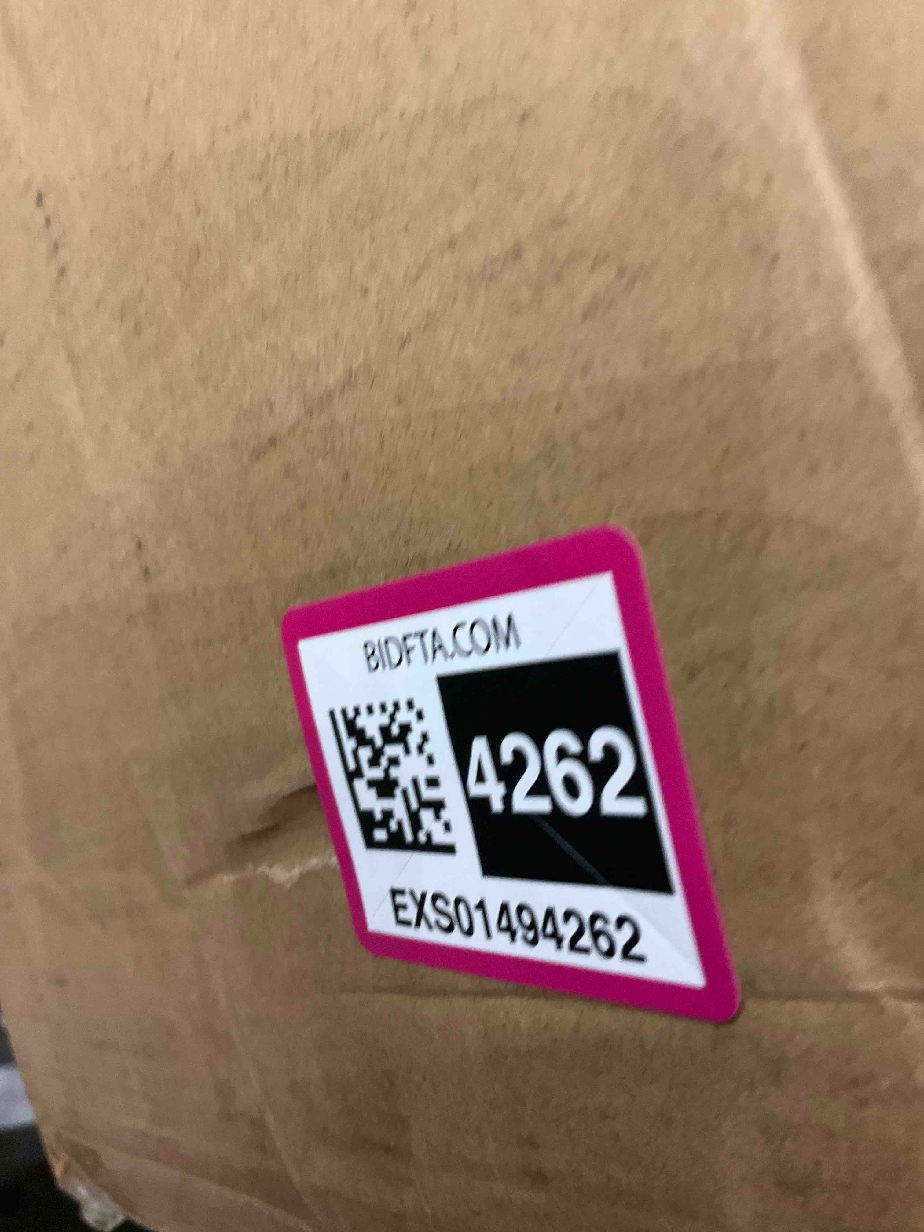 https://s3.amazonaws.com/lotting-images-prod/BargainHunt/EXS01494262_1716900022028.jpeg