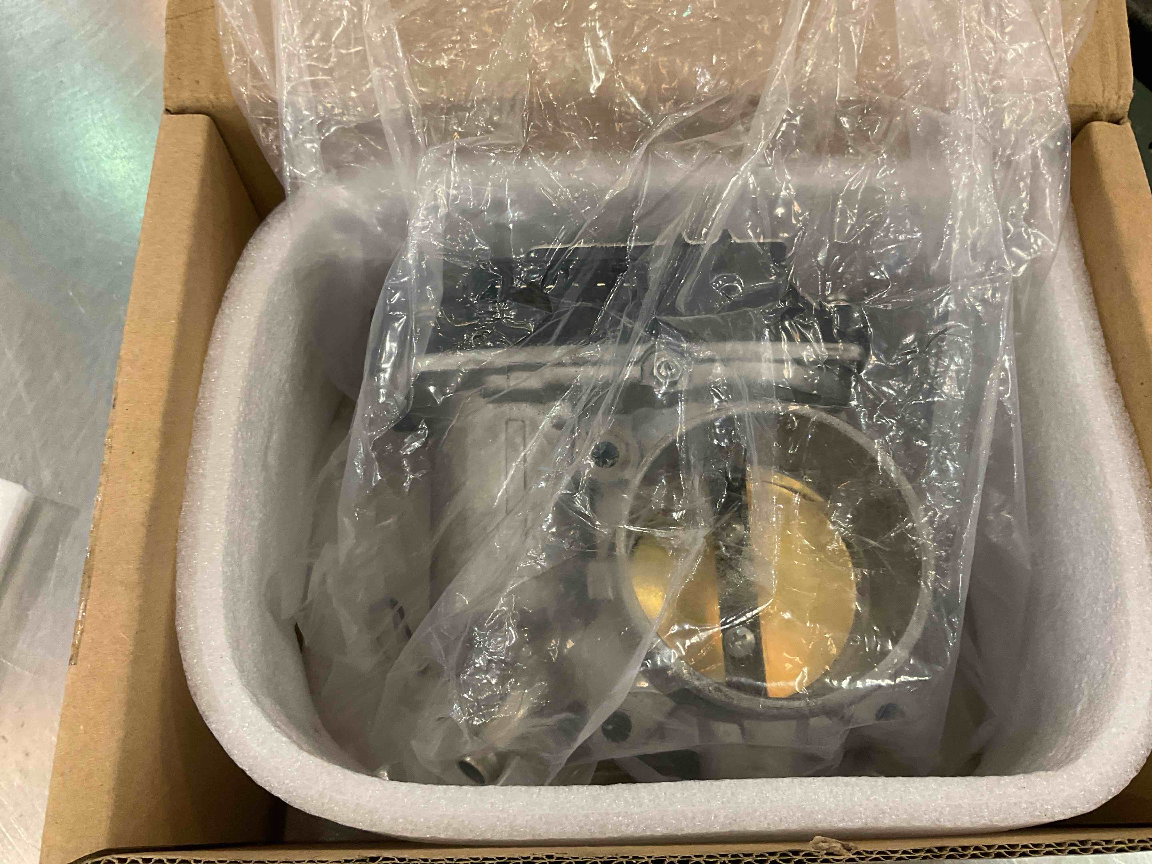 https://s3.amazonaws.com/lotting-images-prod/BargainHunt/EXS01494609_1717178193351.jpeg