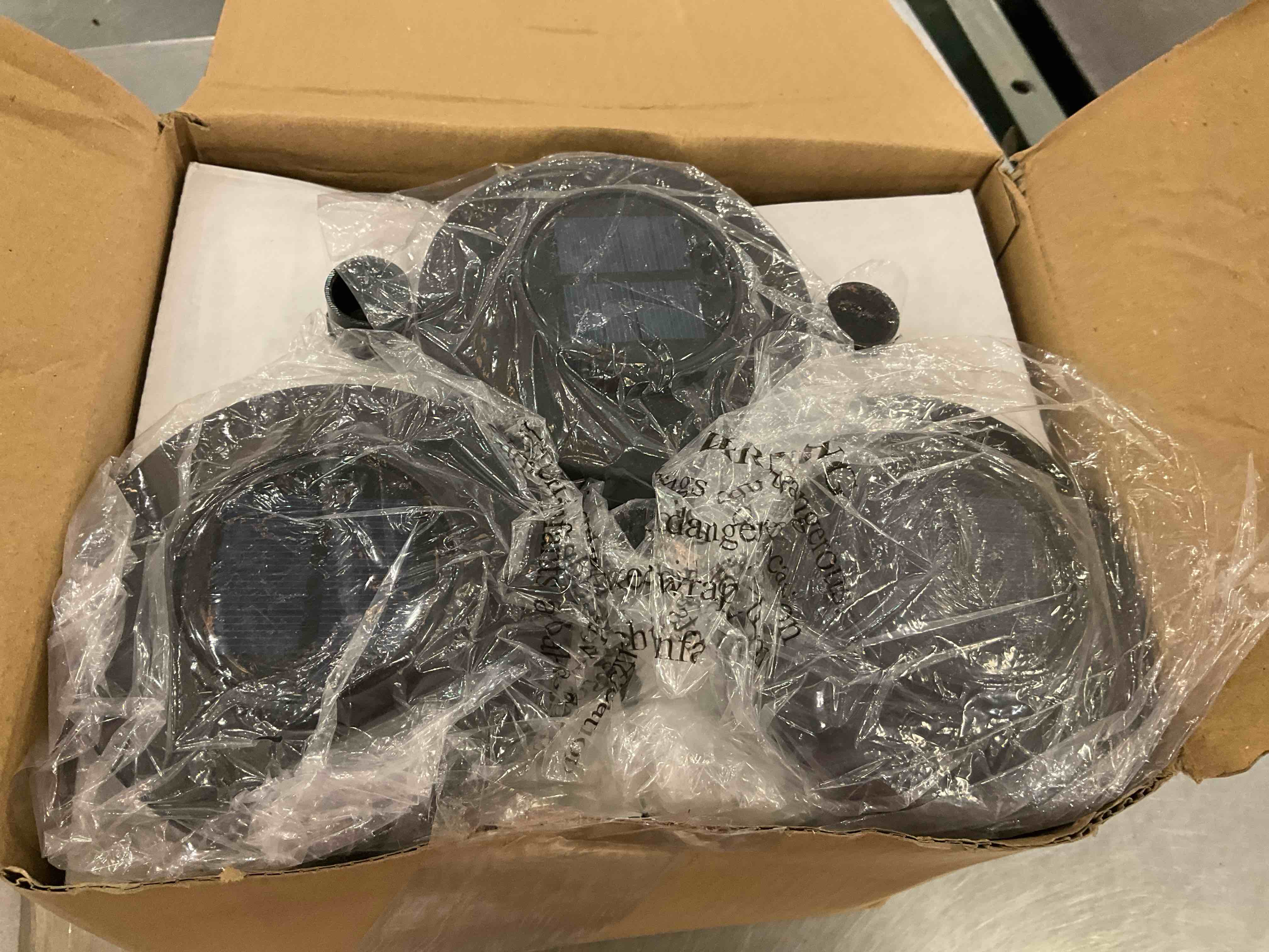 https://s3.amazonaws.com/lotting-images-prod/BargainHunt/EXS01494694_1717422660035.jpeg