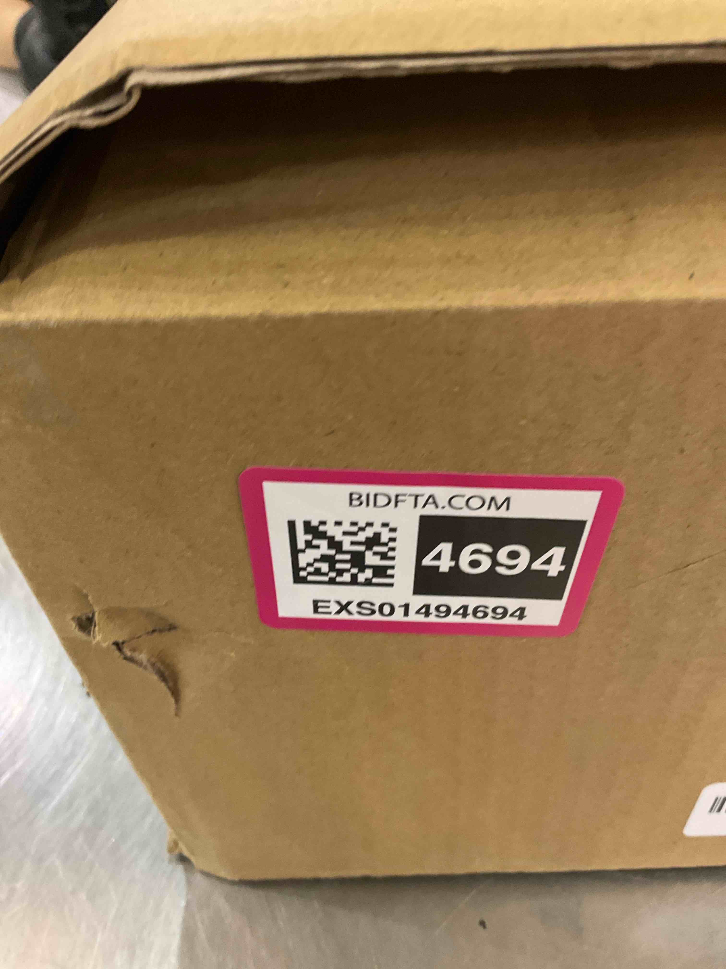 https://s3.amazonaws.com/lotting-images-prod/BargainHunt/EXS01494694_1717422678338.jpeg