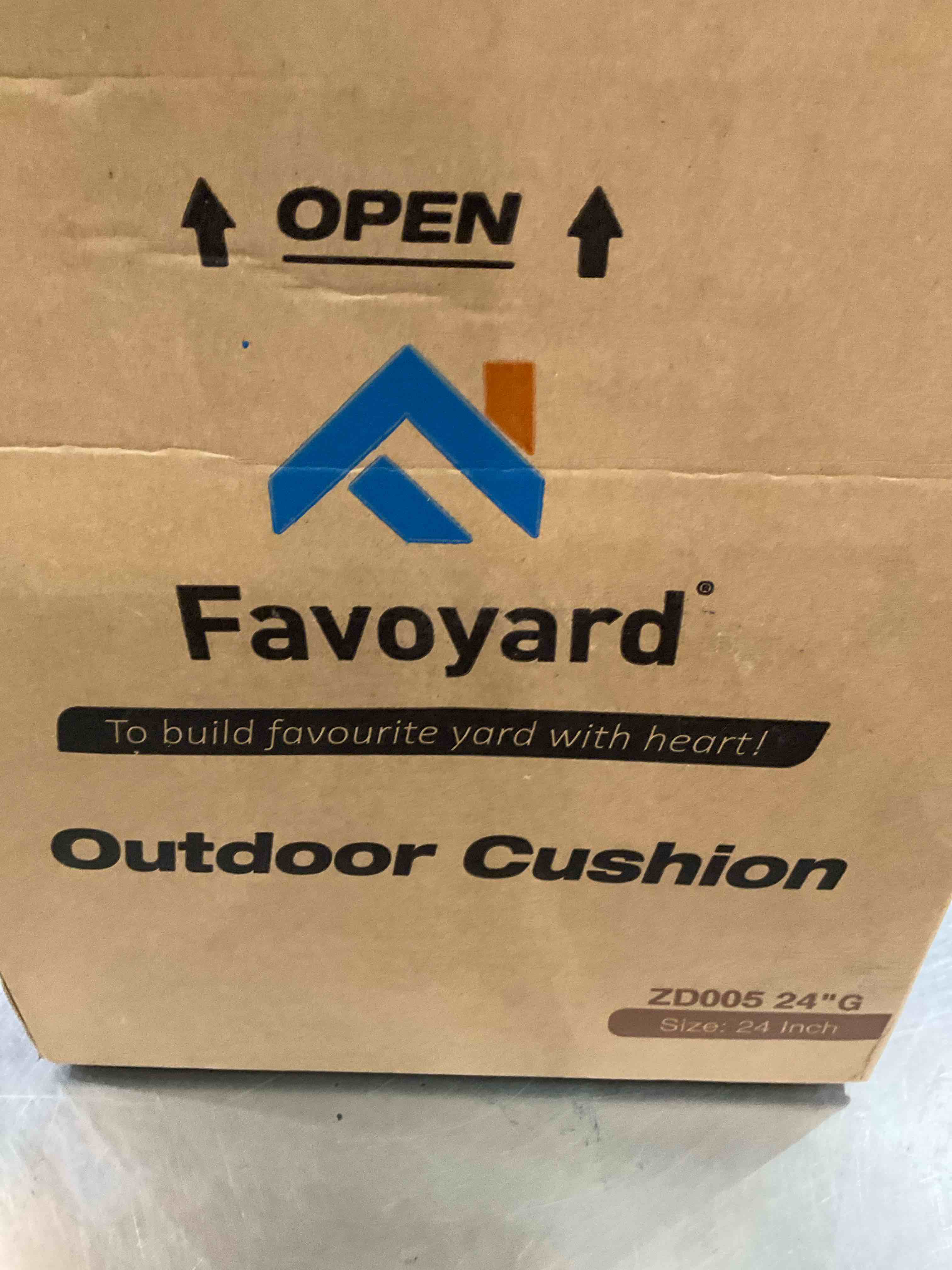 https://s3.amazonaws.com/lotting-images-prod/BargainHunt/EXS01494721_1717425672699.jpeg
