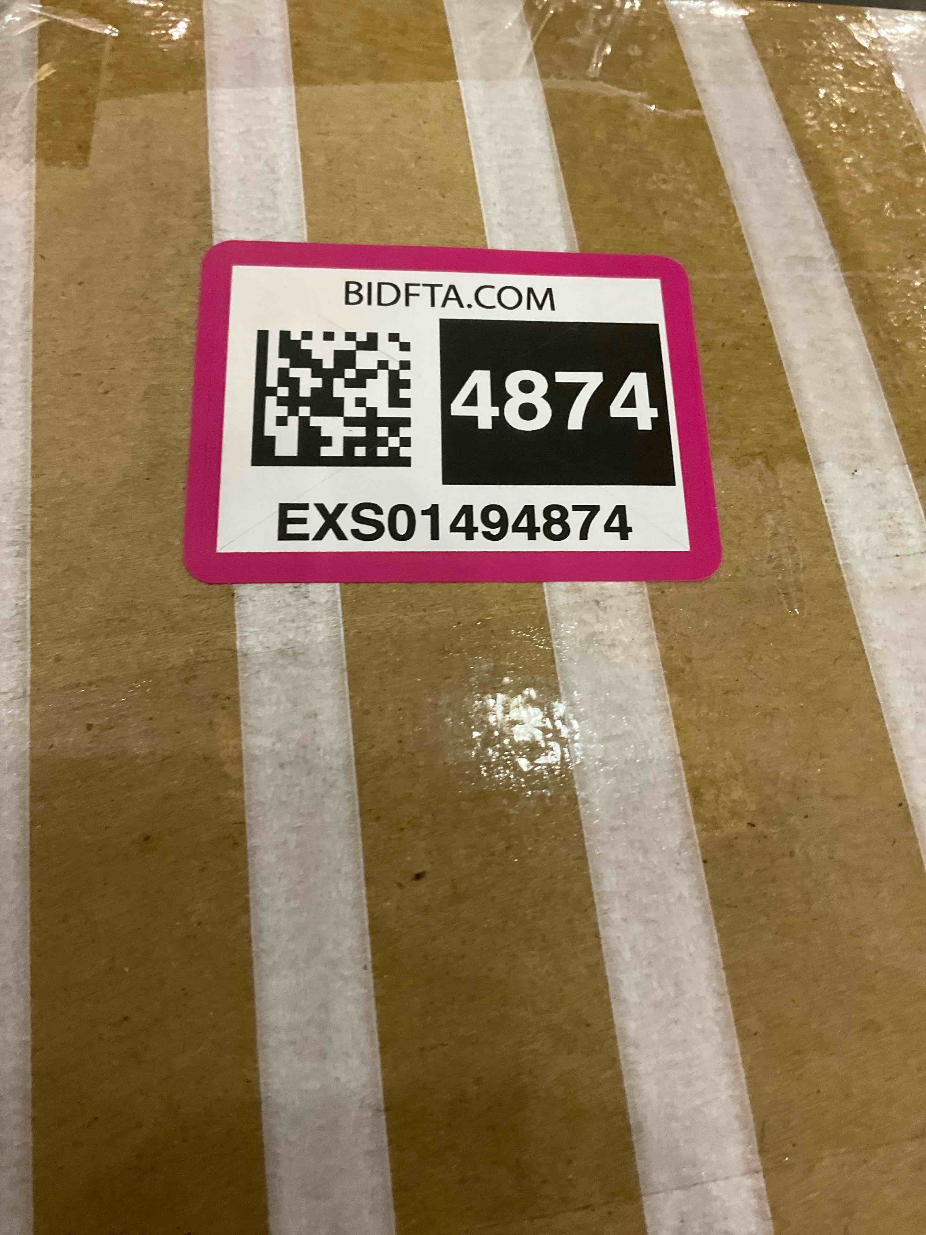 https://s3.amazonaws.com/lotting-images-prod/BargainHunt/EXS01494874_1717511745406.jpeg