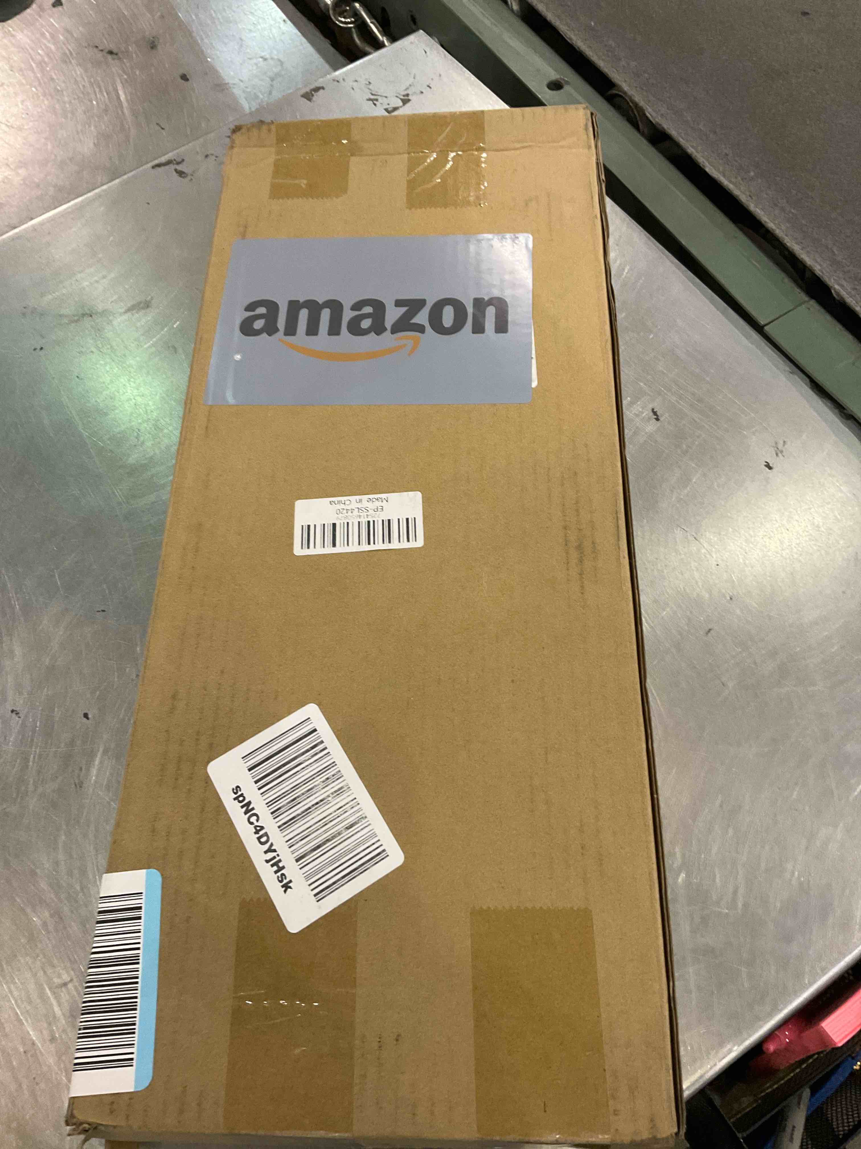 https://s3.amazonaws.com/lotting-images-prod/BargainHunt/EXS01494885_1717513673594.jpeg