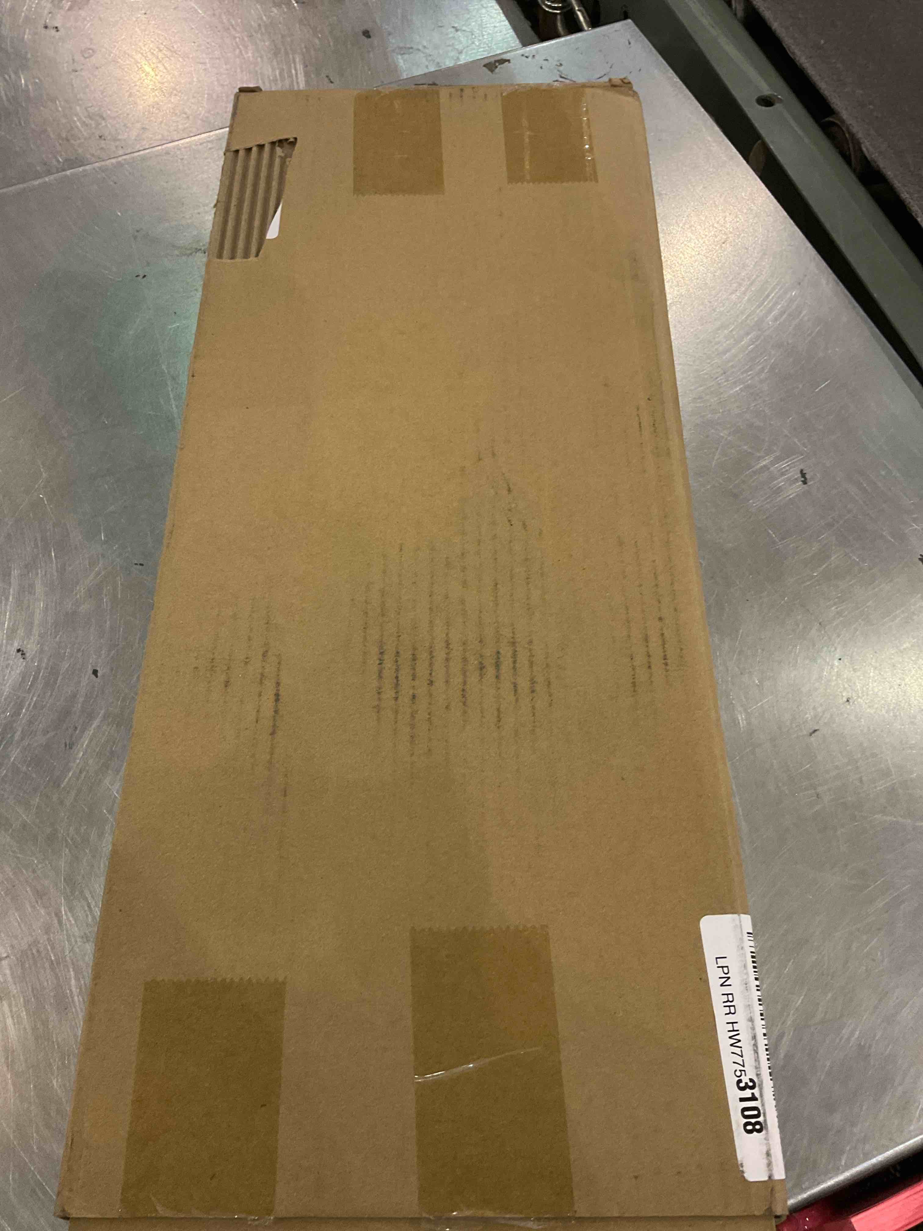 https://s3.amazonaws.com/lotting-images-prod/BargainHunt/EXS01494885_1717513679691.jpeg