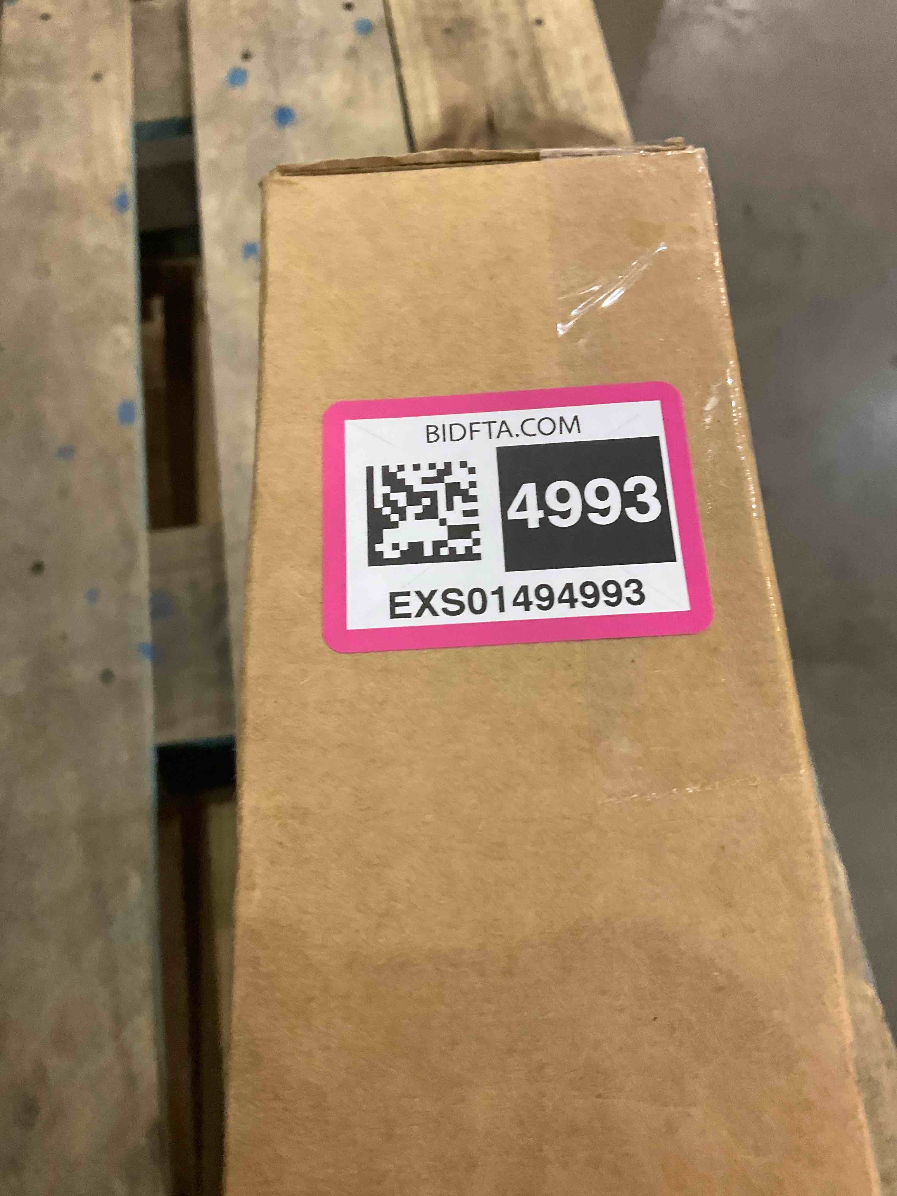 https://s3.amazonaws.com/lotting-images-prod/BargainHunt/EXS01494993_1717590553335.jpeg