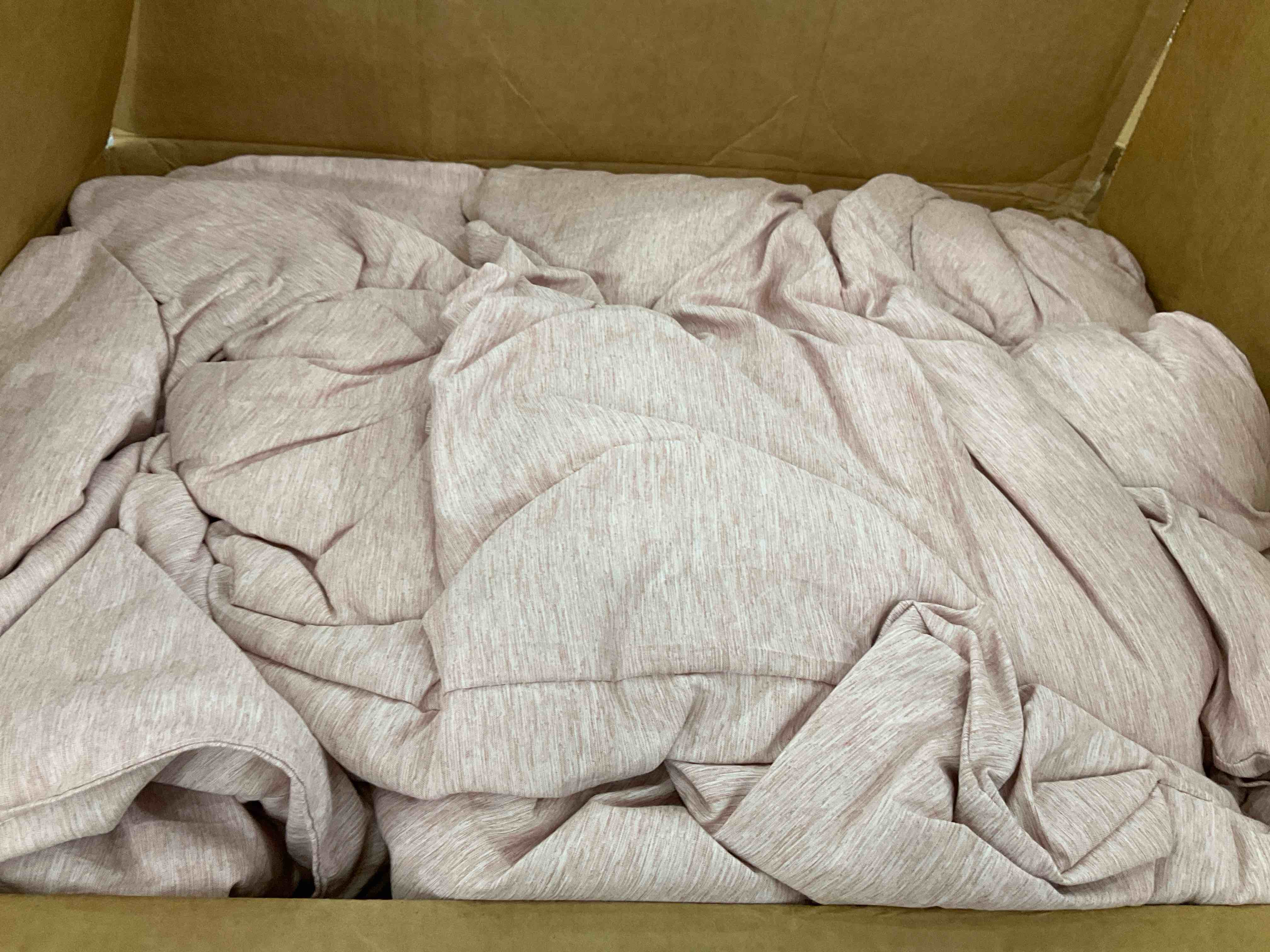 https://s3.amazonaws.com/lotting-images-prod/BargainHunt/EXS01495149_1716303115544.jpeg
