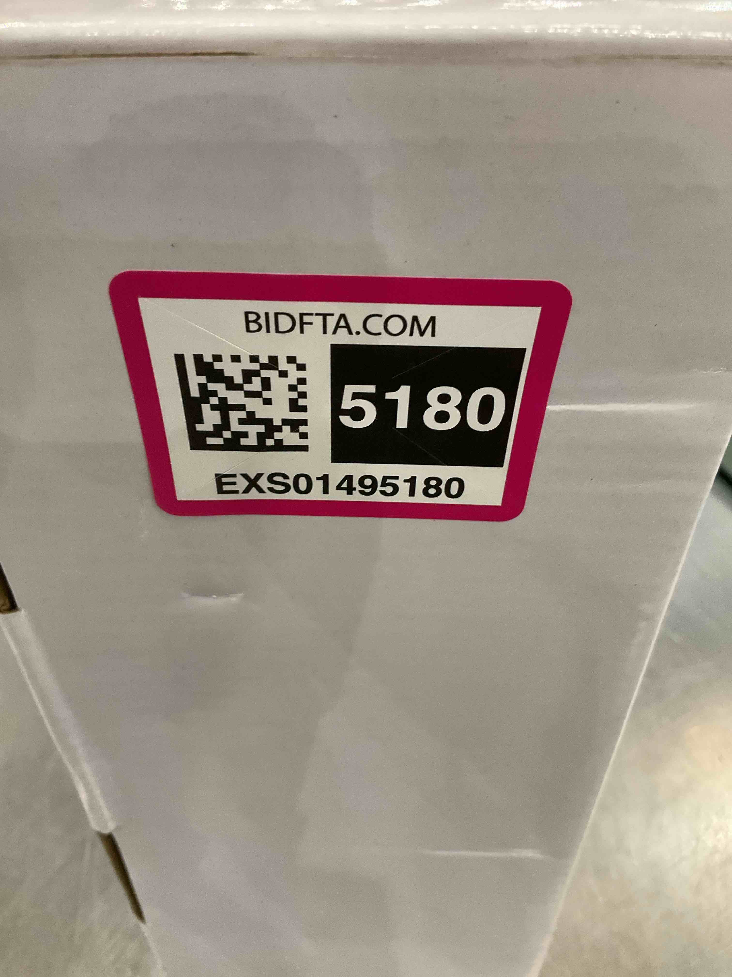 https://s3.amazonaws.com/lotting-images-prod/BargainHunt/EXS01495180_1716310770804.jpeg
