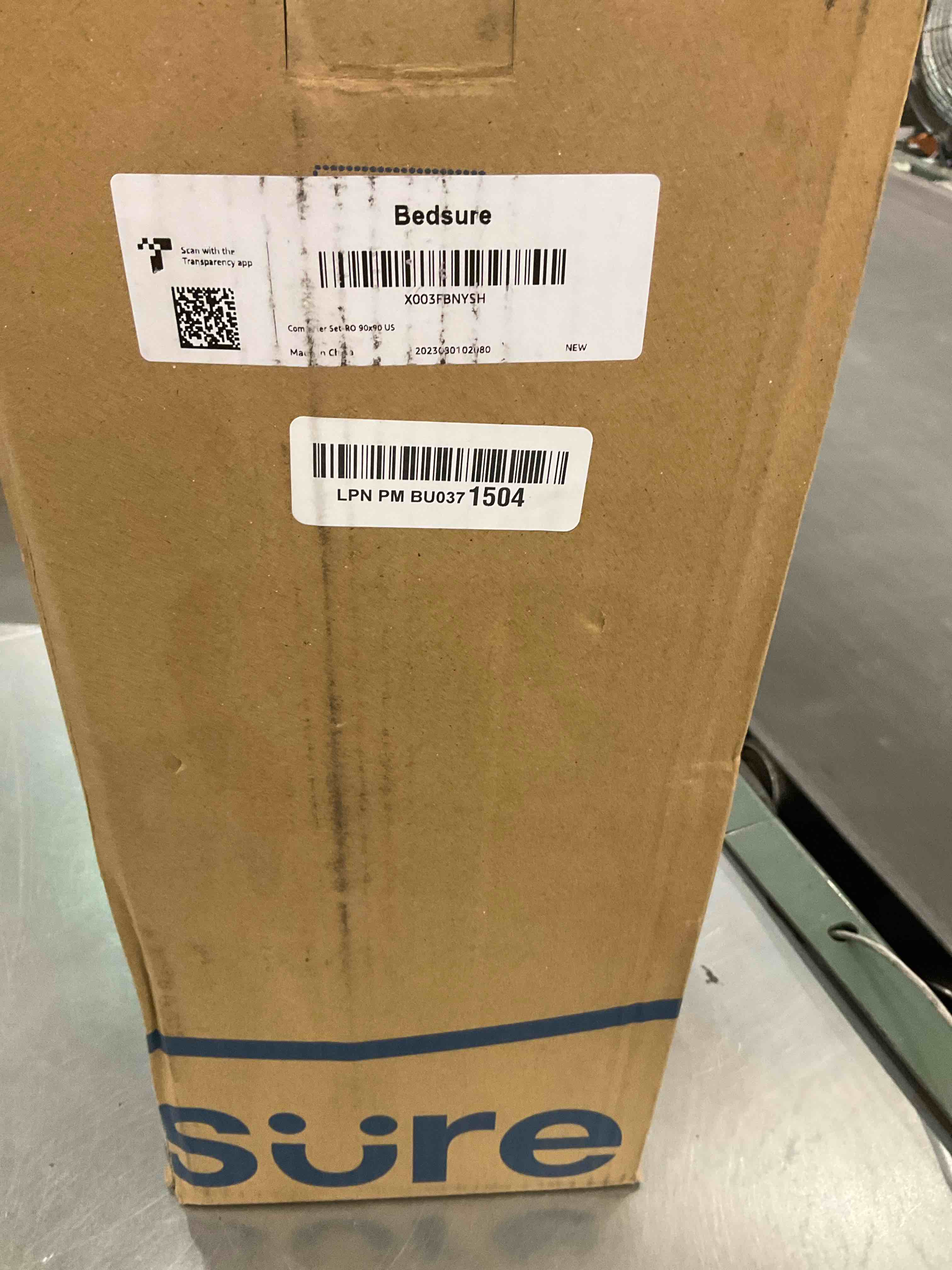 https://s3.amazonaws.com/lotting-images-prod/BargainHunt/EXS01495344_1716400043022.jpeg