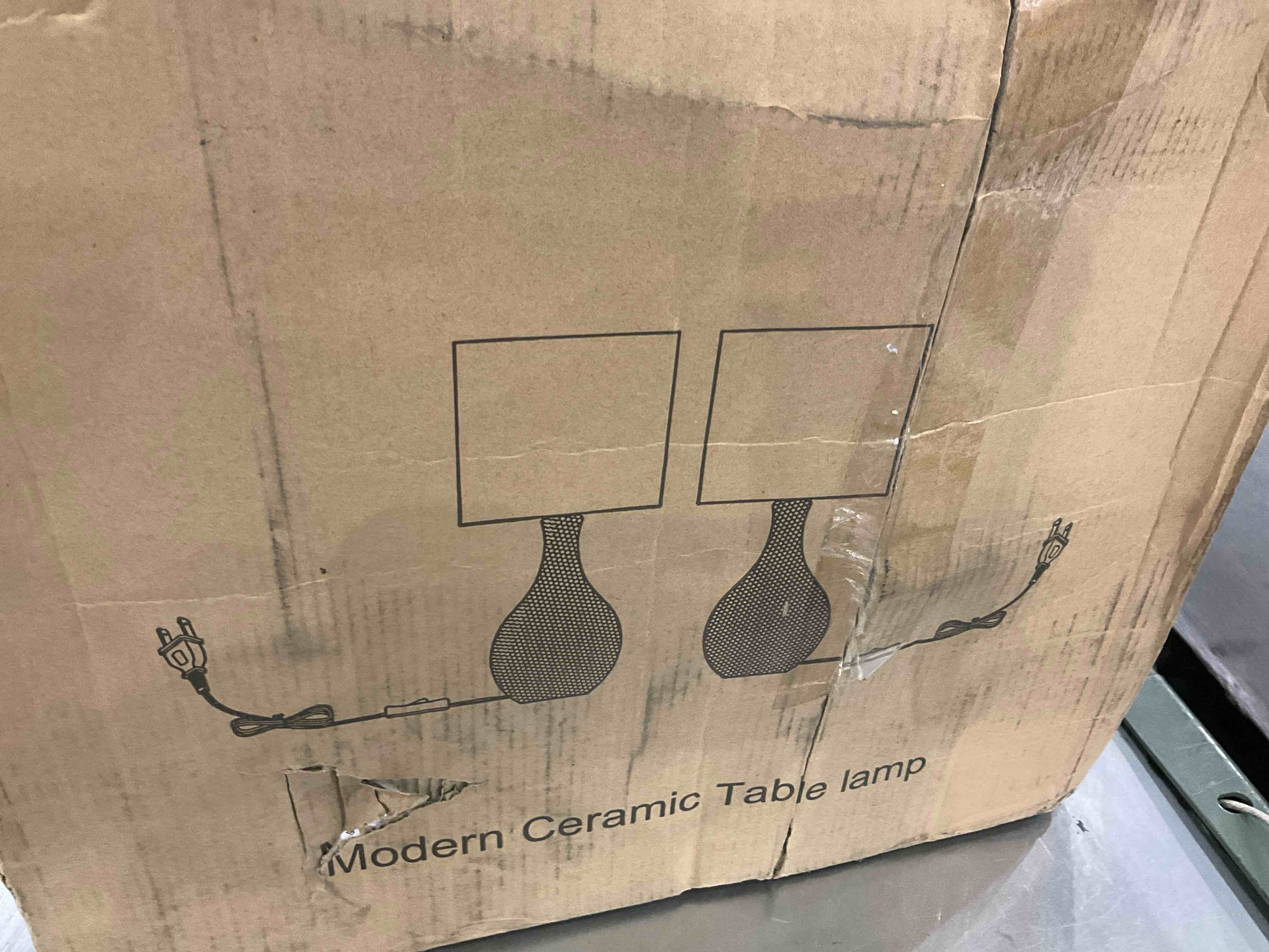 https://s3.amazonaws.com/lotting-images-prod/BargainHunt/EXS01495367_1716404439965.jpeg